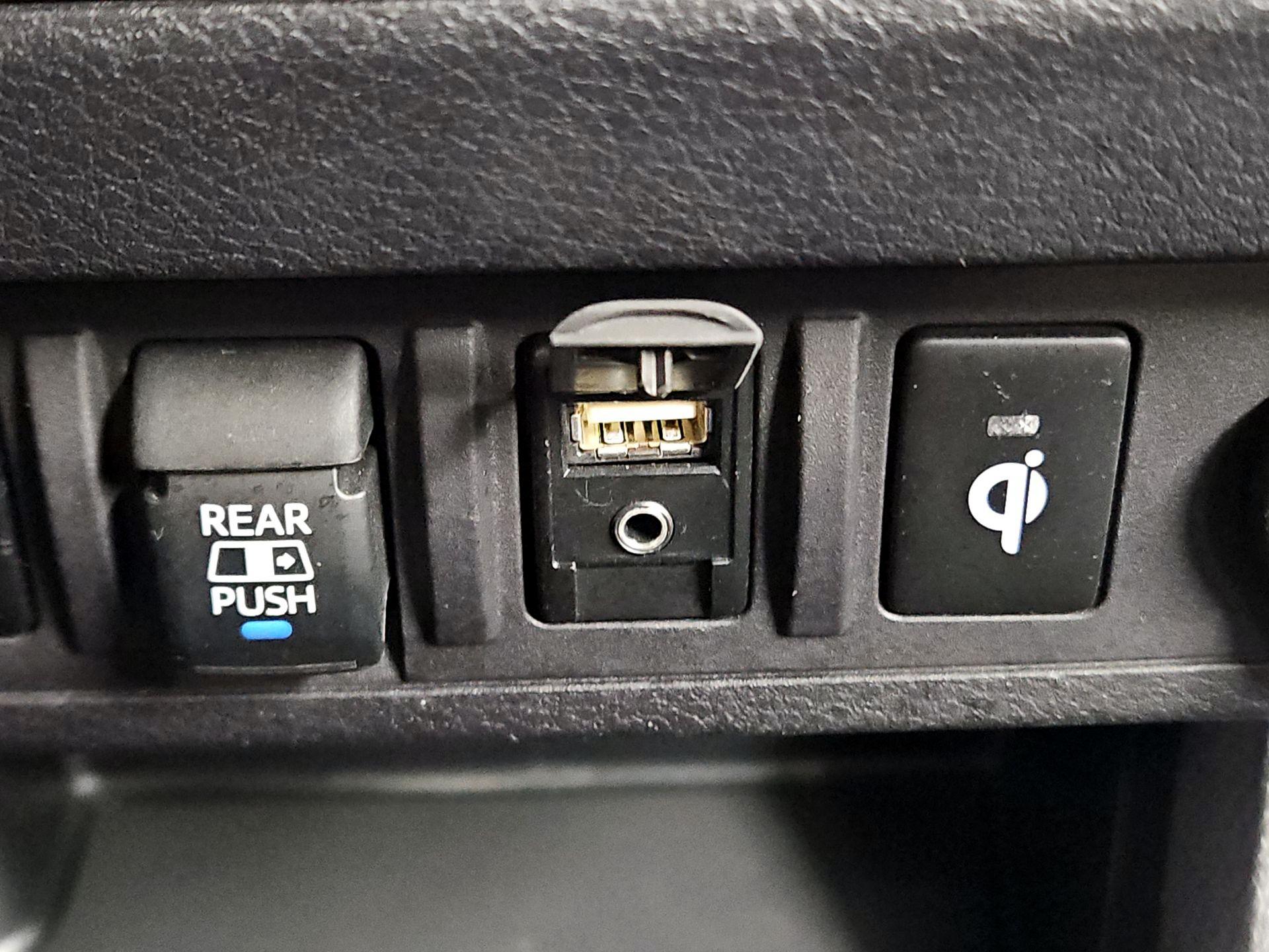 Thumbnail: 2019 Toyota Tacoma - 19