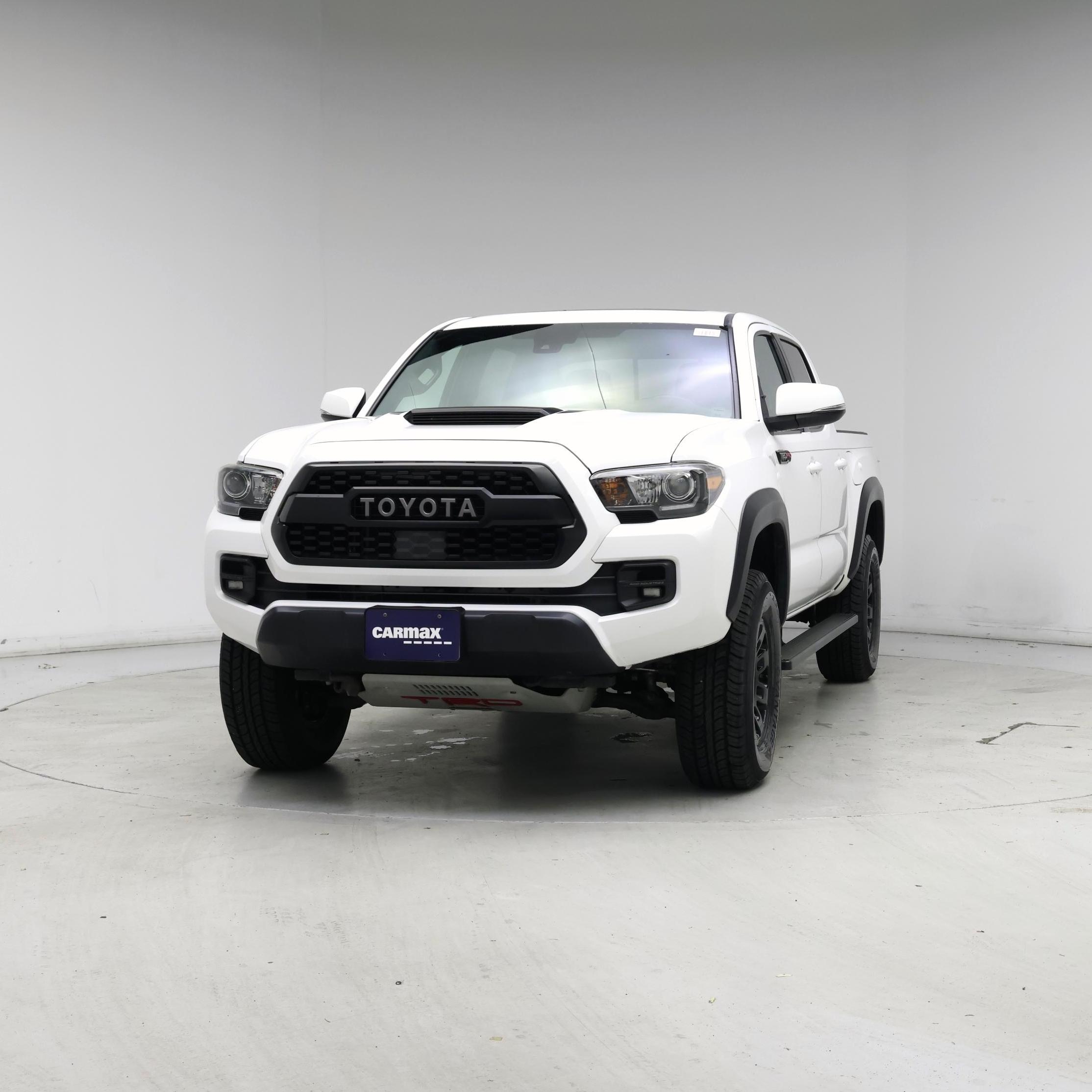 Thumbnail: 2019 Toyota Tacoma - 4