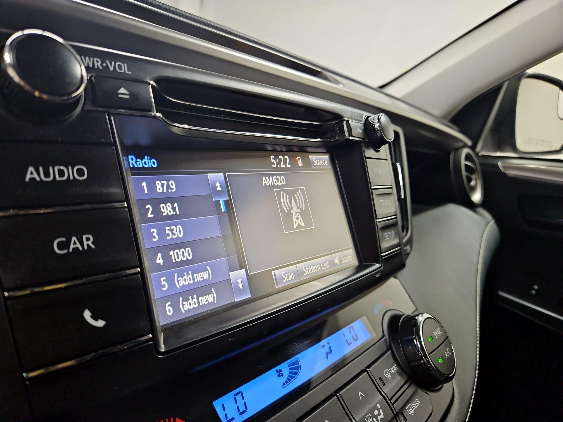 Thumbnail: 2018 Toyota RAV4 - 15