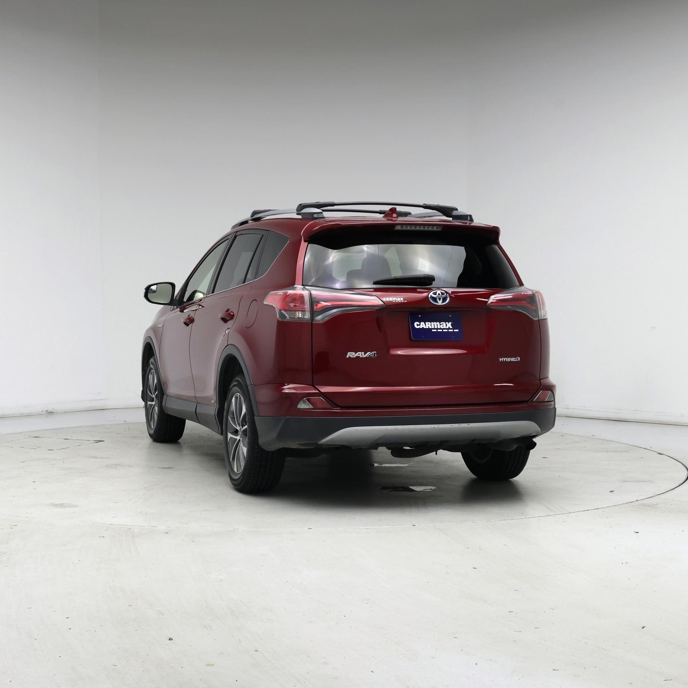 Thumbnail: 2018 Toyota RAV4 - 6