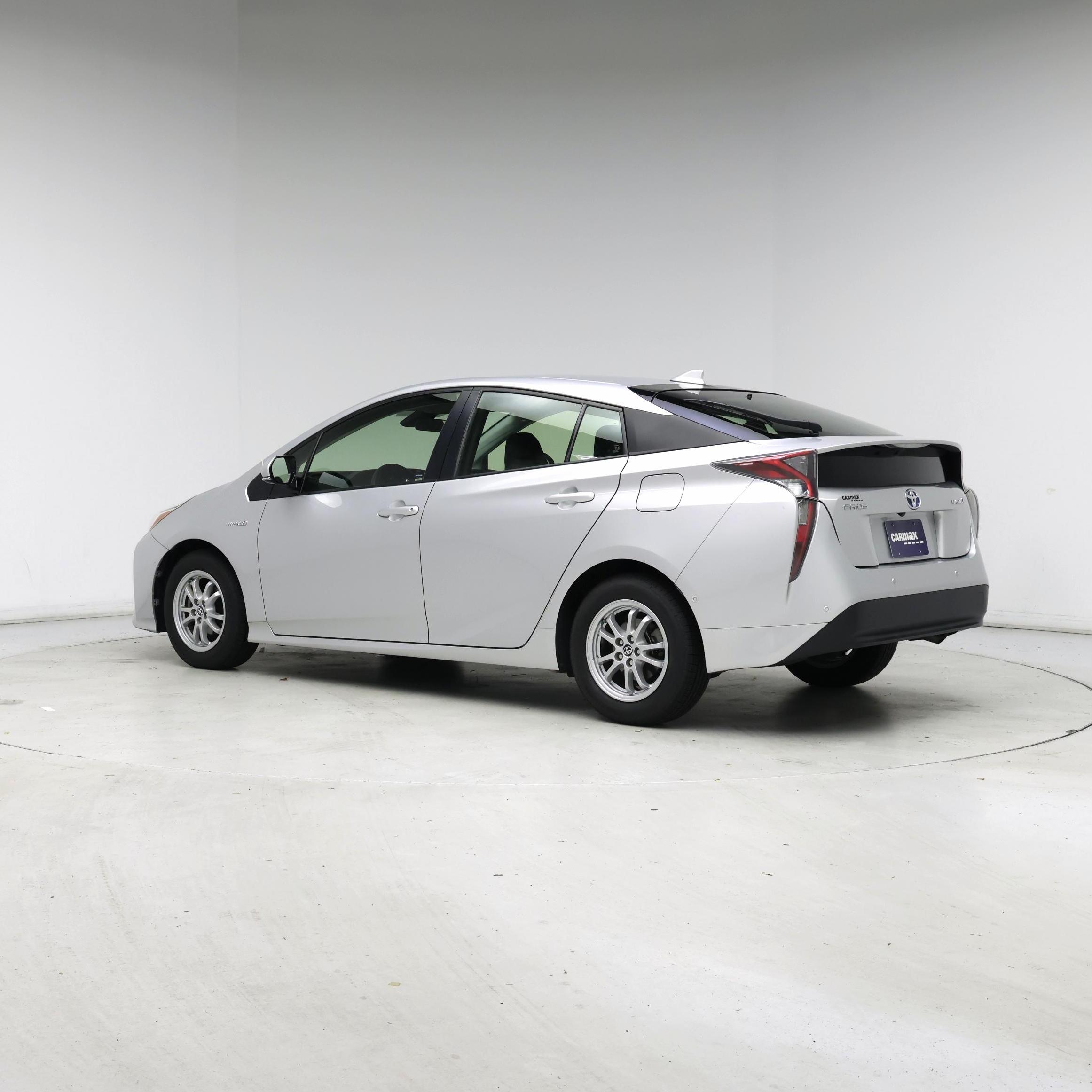 Thumbnail: 2017 Toyota Prius - 2