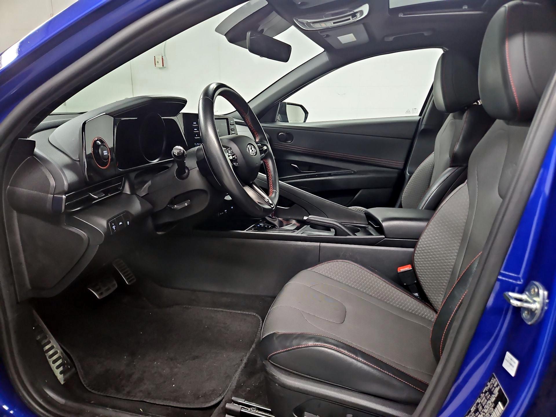 Thumbnail: 2022 Hyundai Elantra - 11