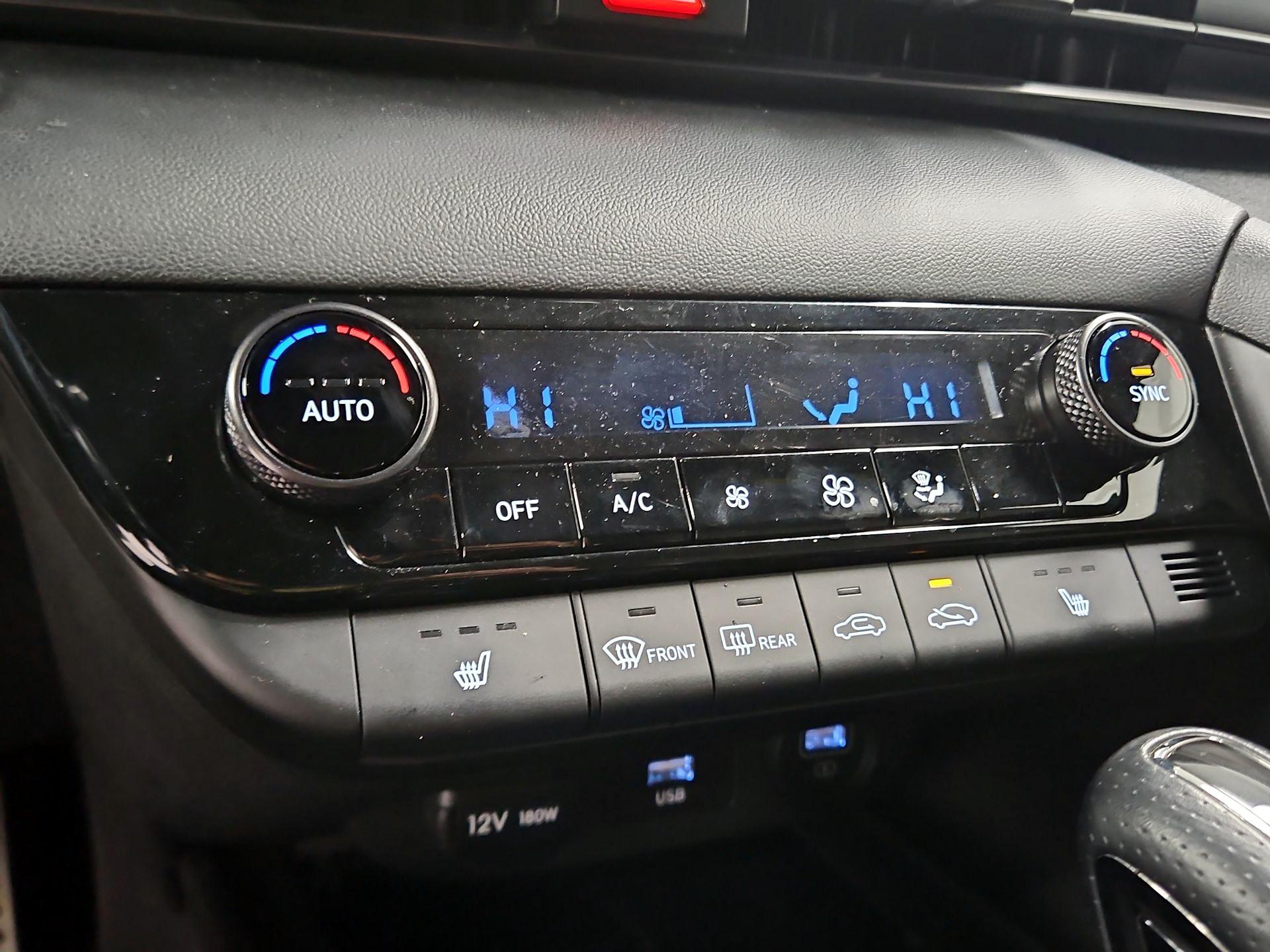 Thumbnail: 2022 Hyundai Elantra - 16