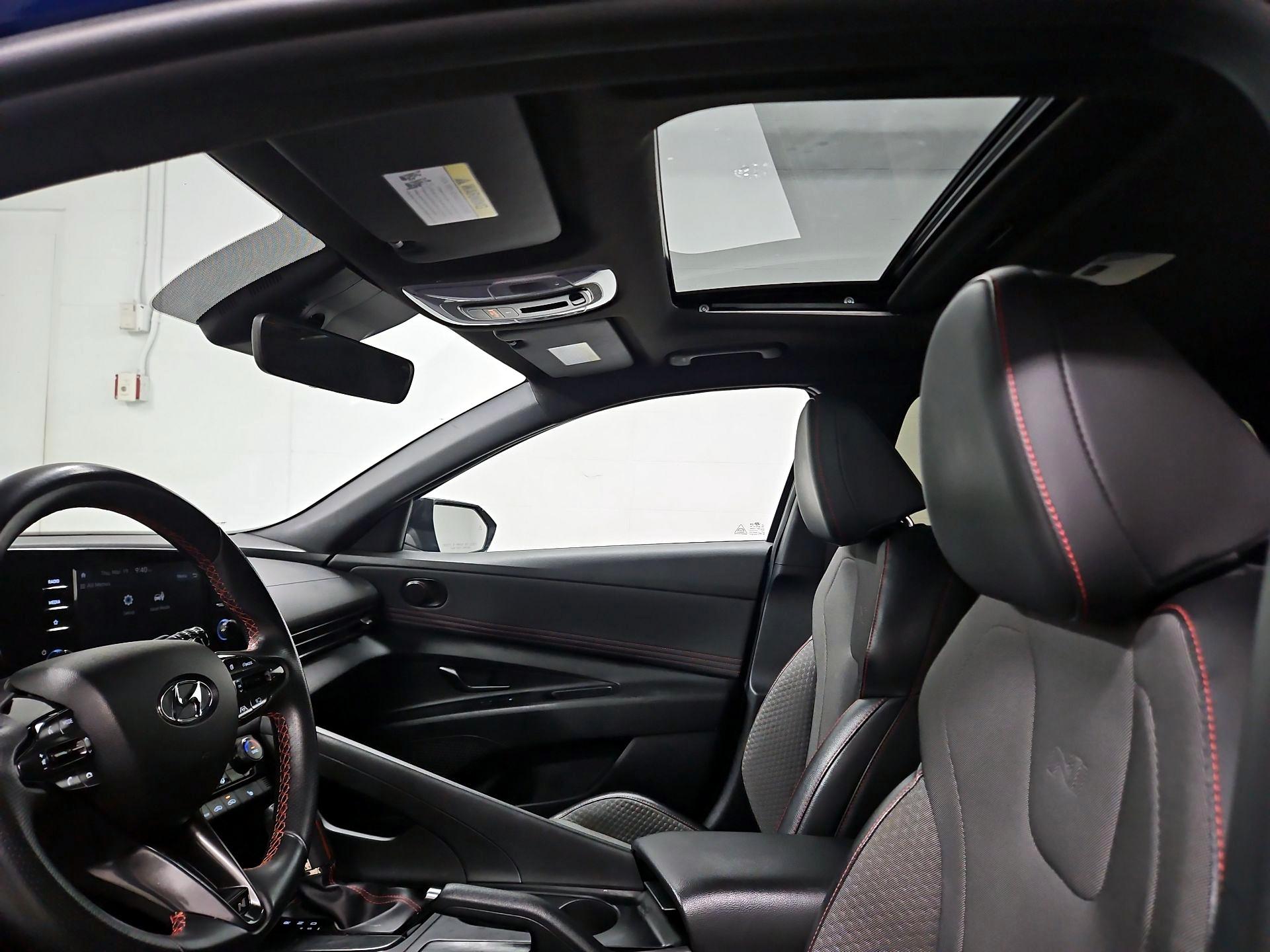 Thumbnail: 2022 Hyundai Elantra - 19