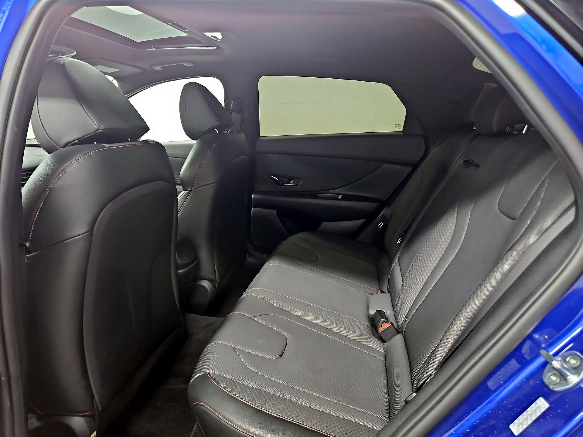 Thumbnail: 2022 Hyundai Elantra - 20