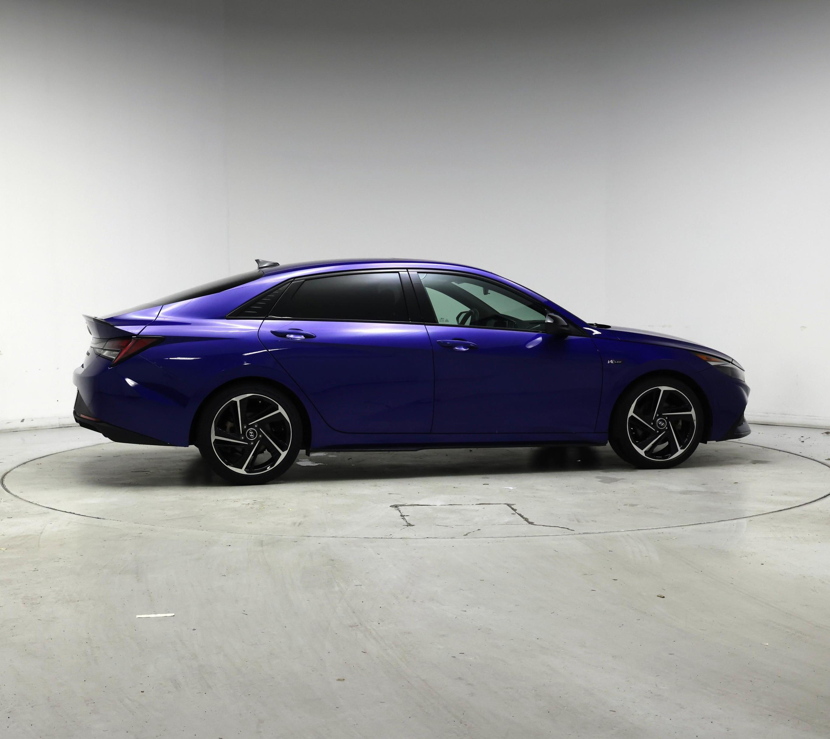 Thumbnail: 2022 Hyundai Elantra - 7