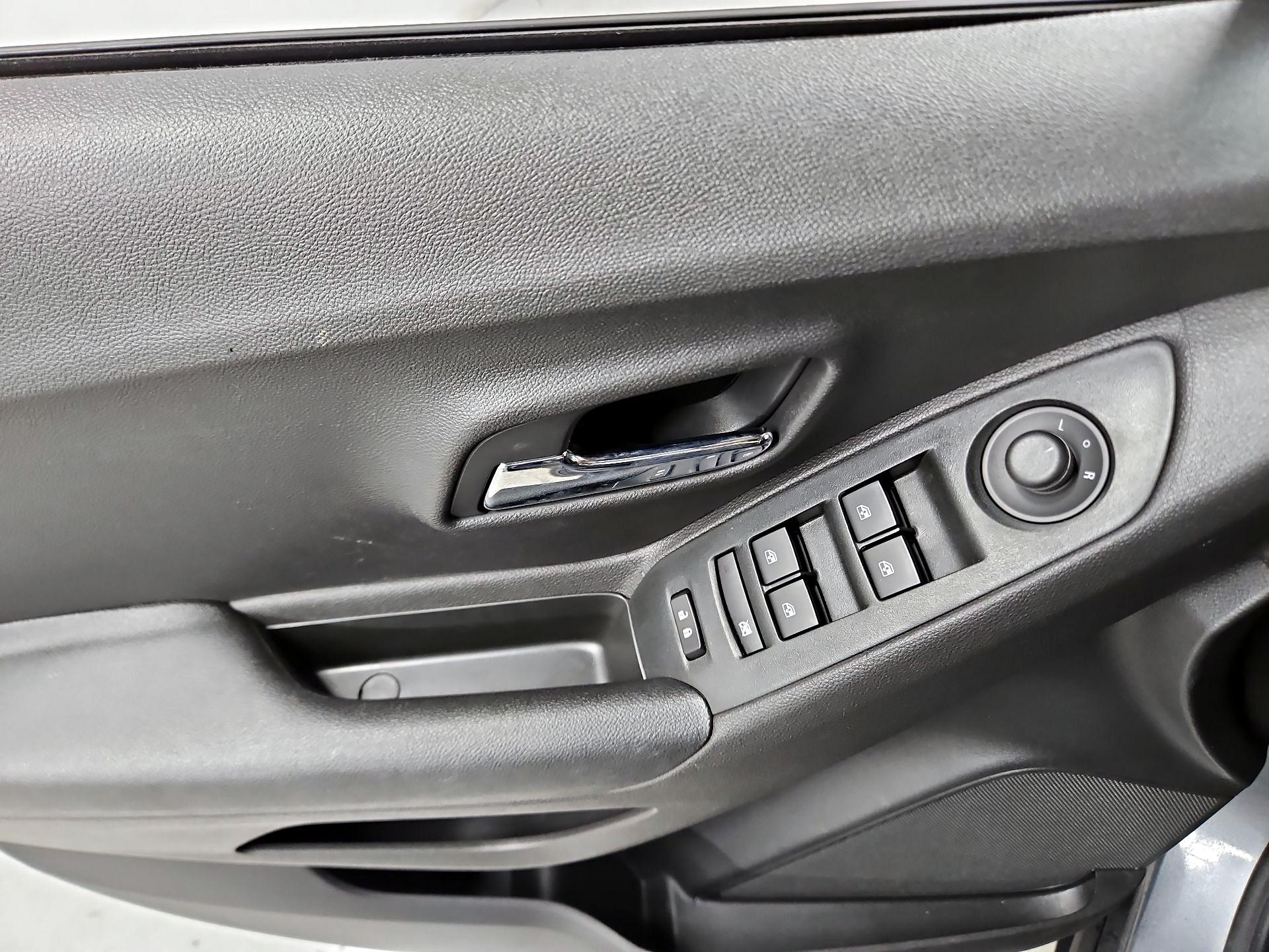 Thumbnail: 2020 Chevrolet Trax - 12