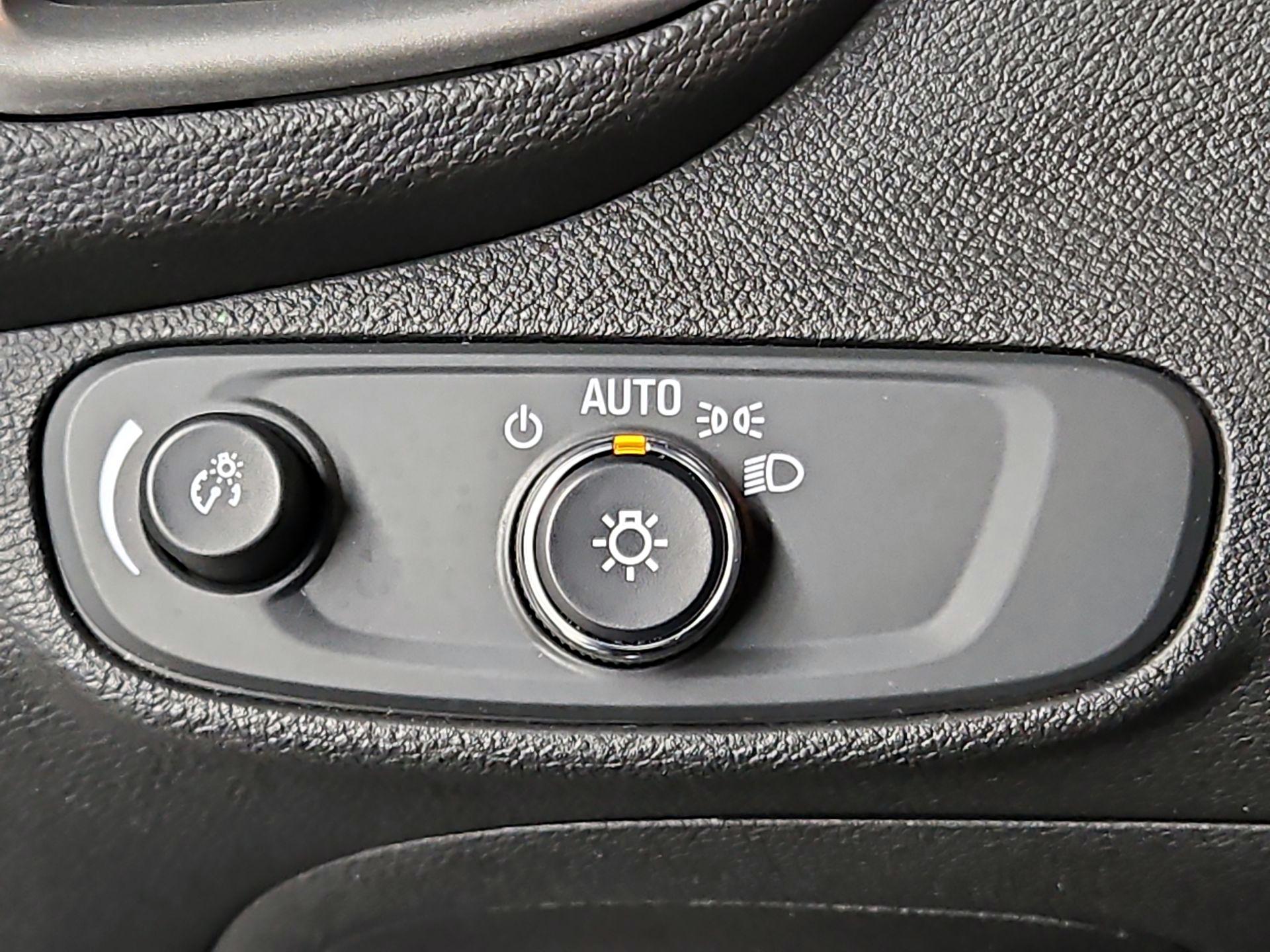 Thumbnail: 2020 Chevrolet Trax - 13