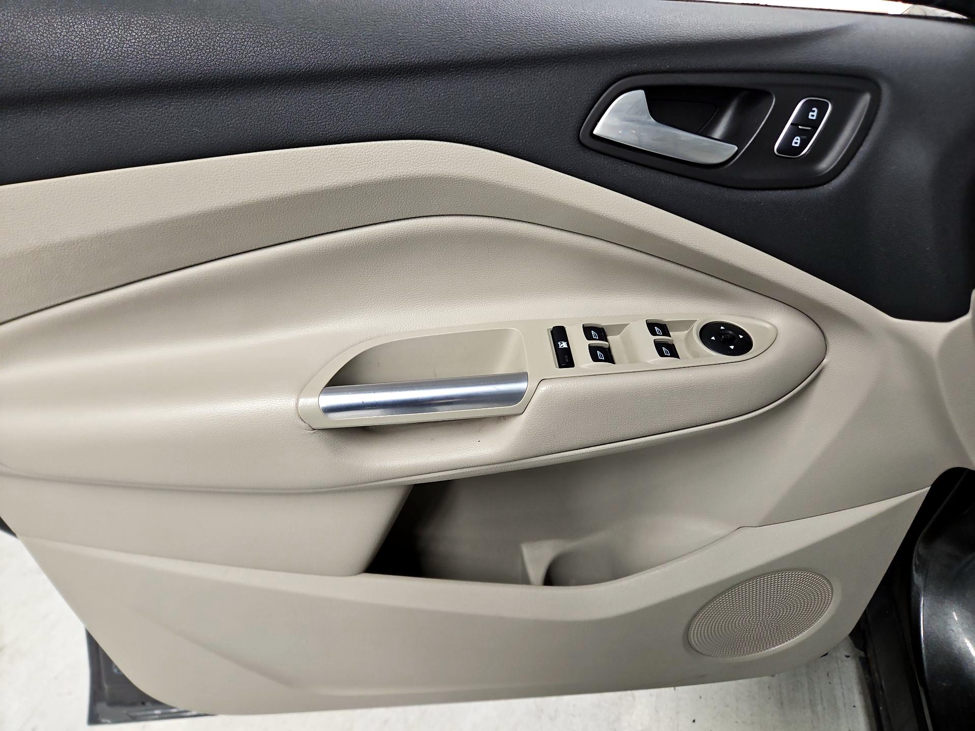 Thumbnail: 2017 Ford Escape - 12