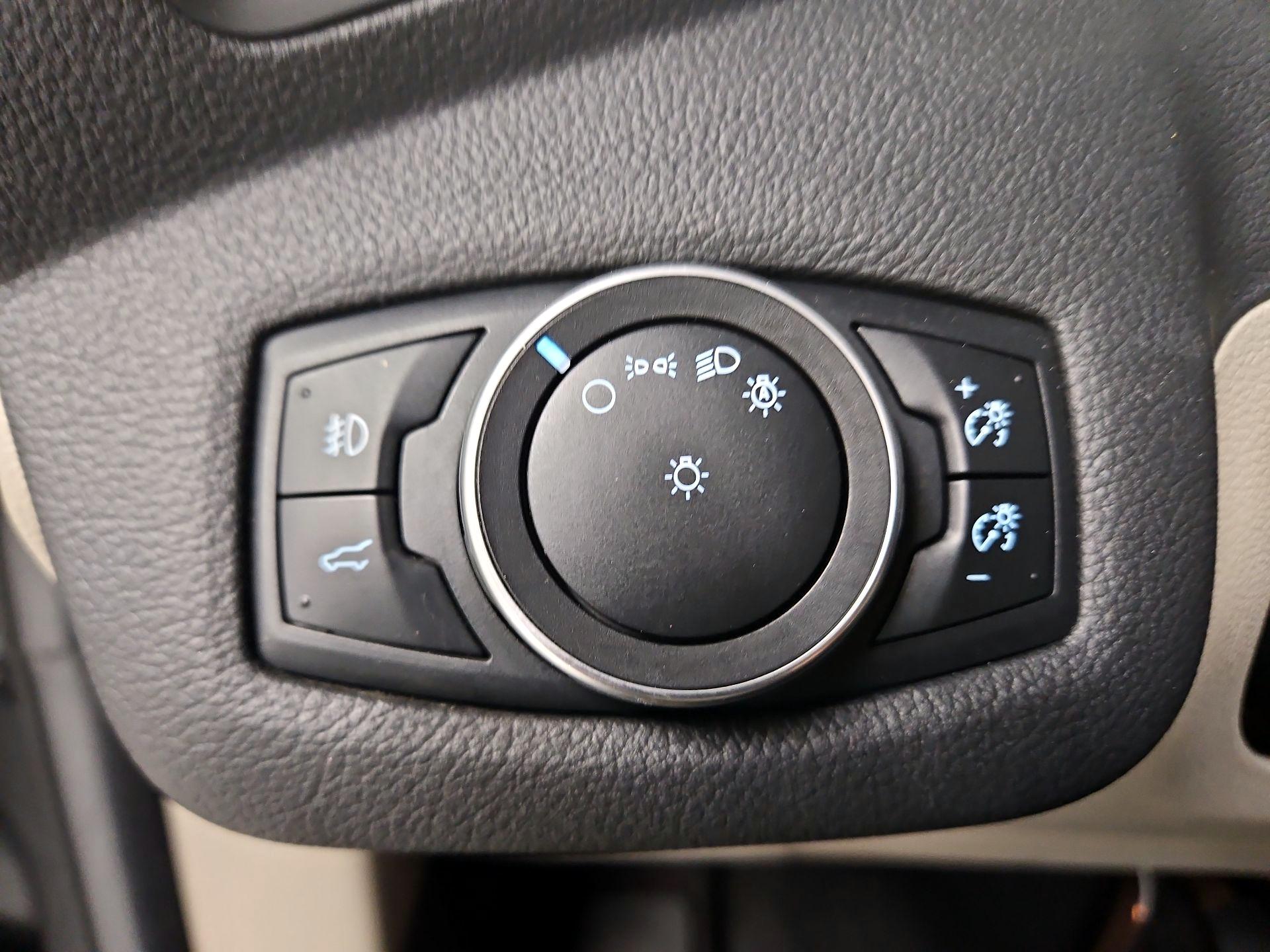 Thumbnail: 2017 Ford Escape - 13