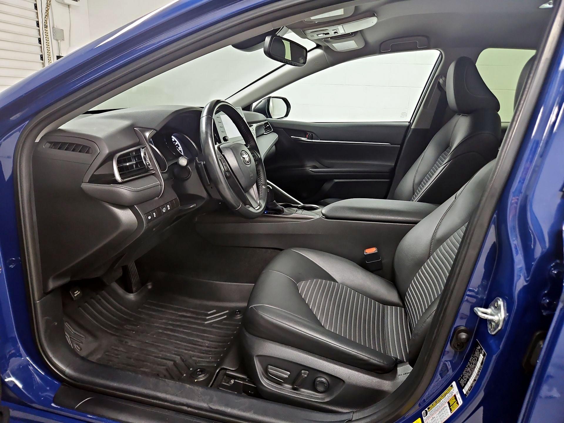 Thumbnail: 2023 Toyota Camry - 11