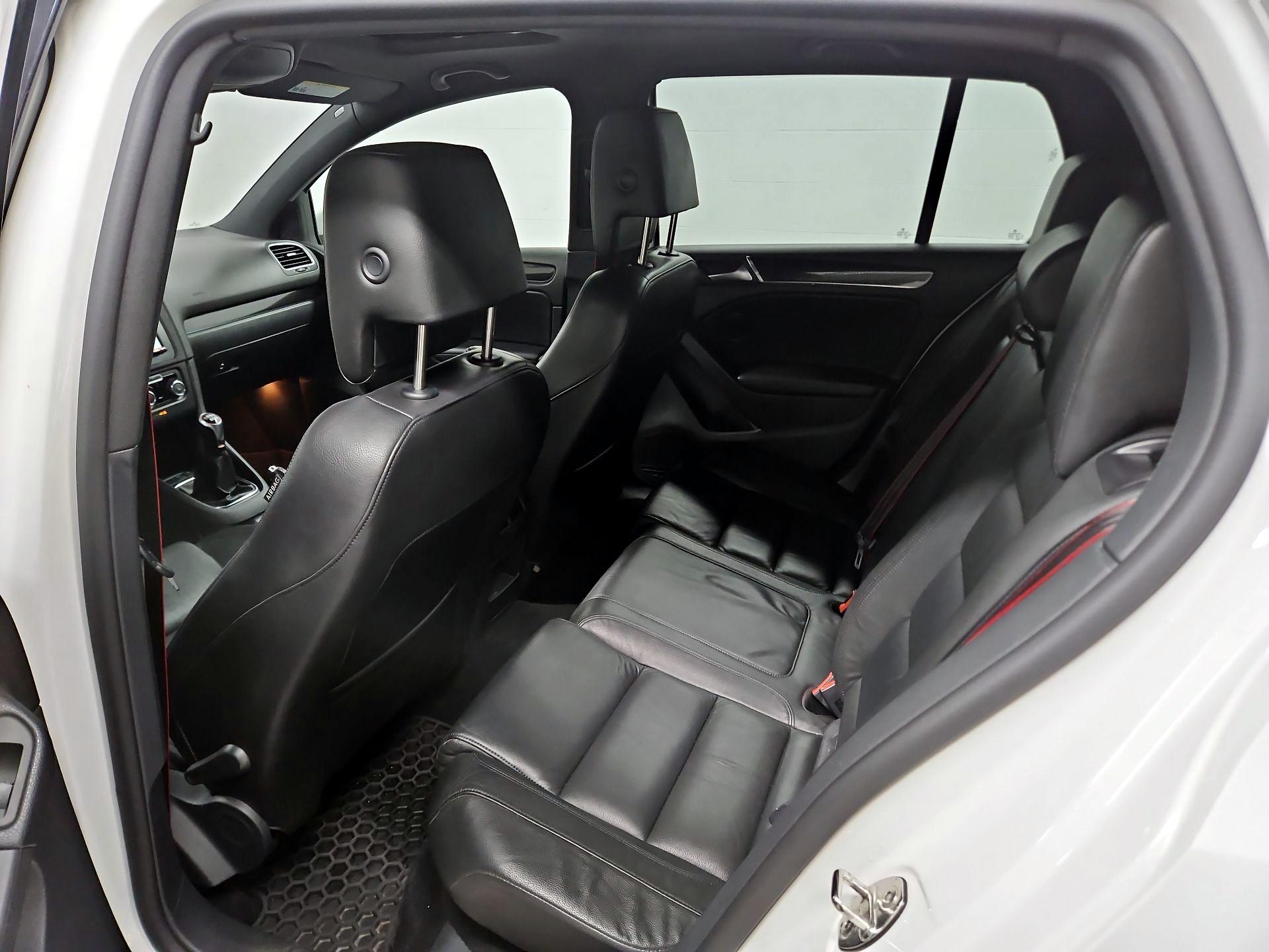 Thumbnail: 2014 Volkswagen Golf - 19