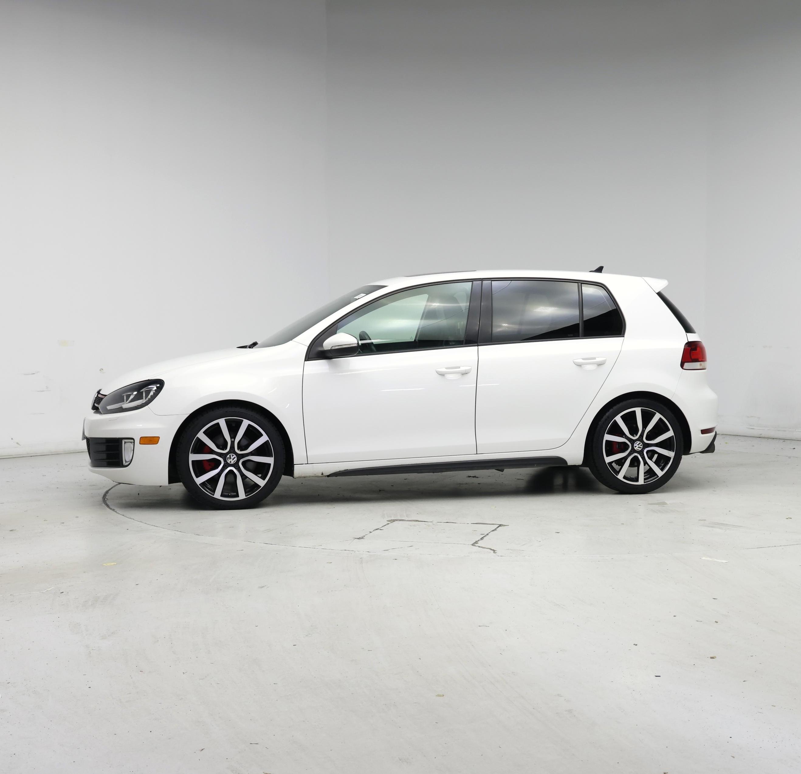 Thumbnail: 2014 Volkswagen Golf - 3