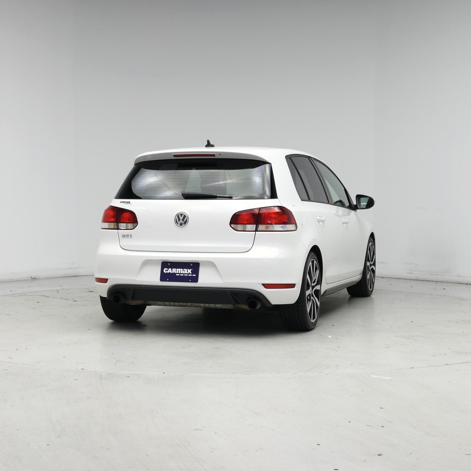 Thumbnail: 2014 Volkswagen Golf - 8