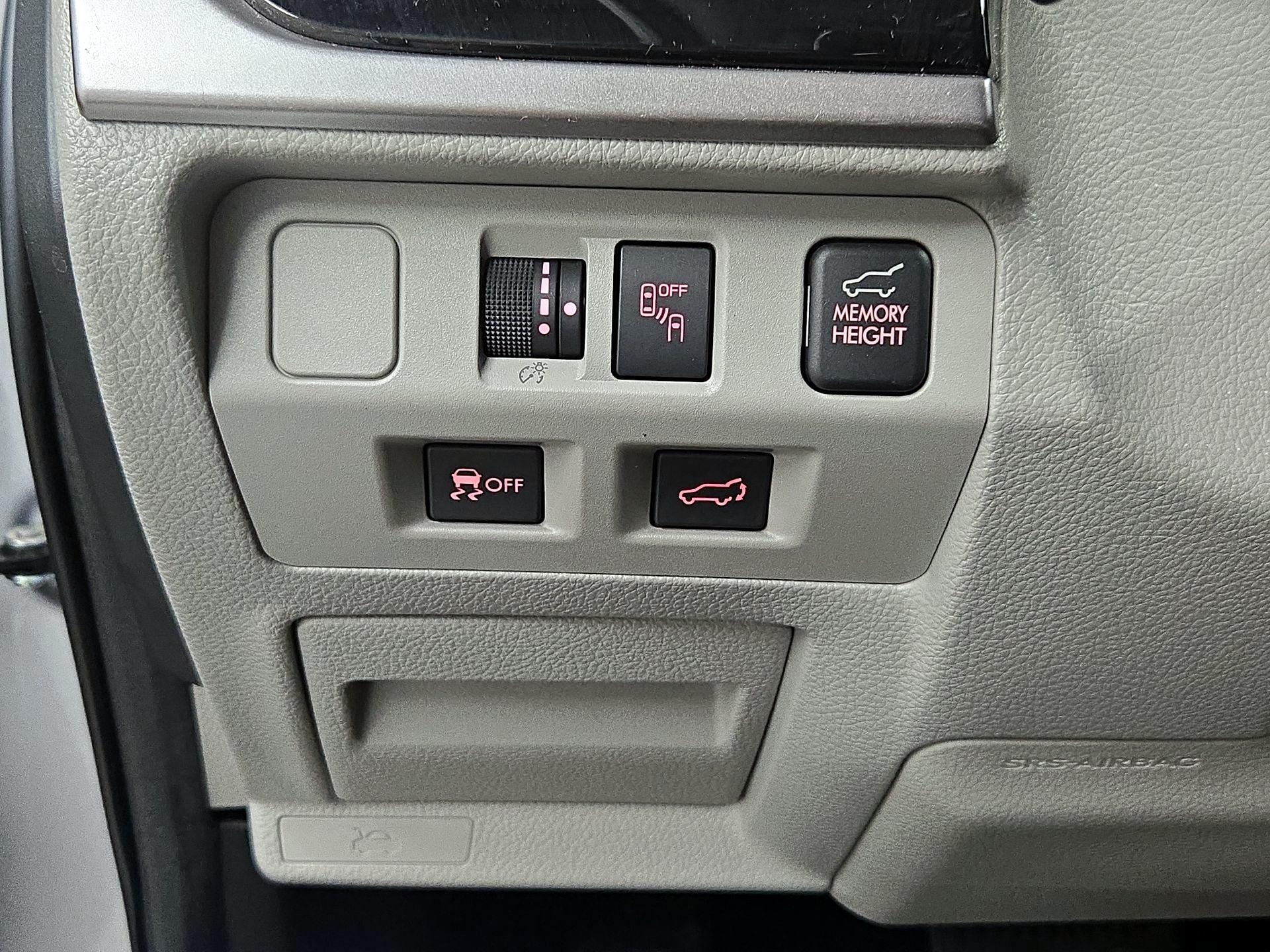 Thumbnail: 2017 Subaru Forester - 13