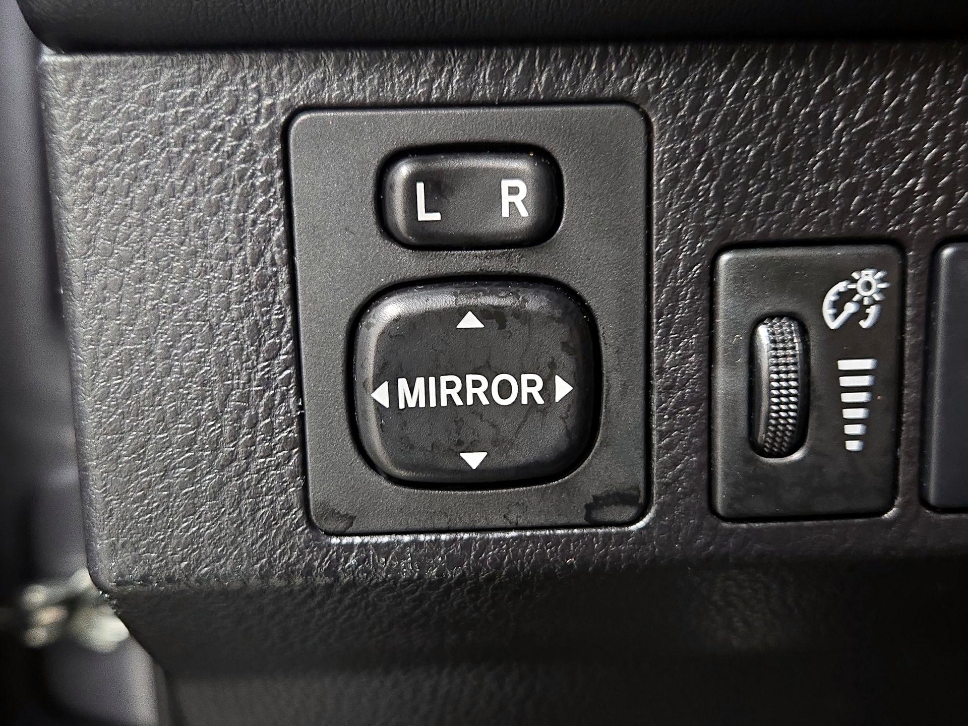 Thumbnail: 2018 Toyota RAV4 - 13