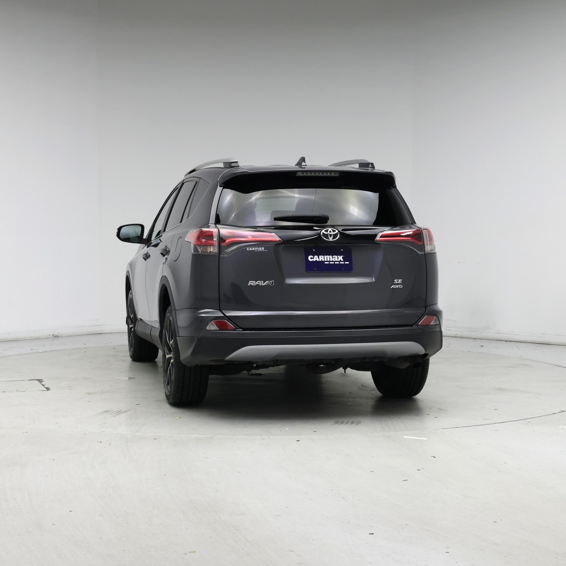 Thumbnail: 2018 Toyota RAV4 - 6