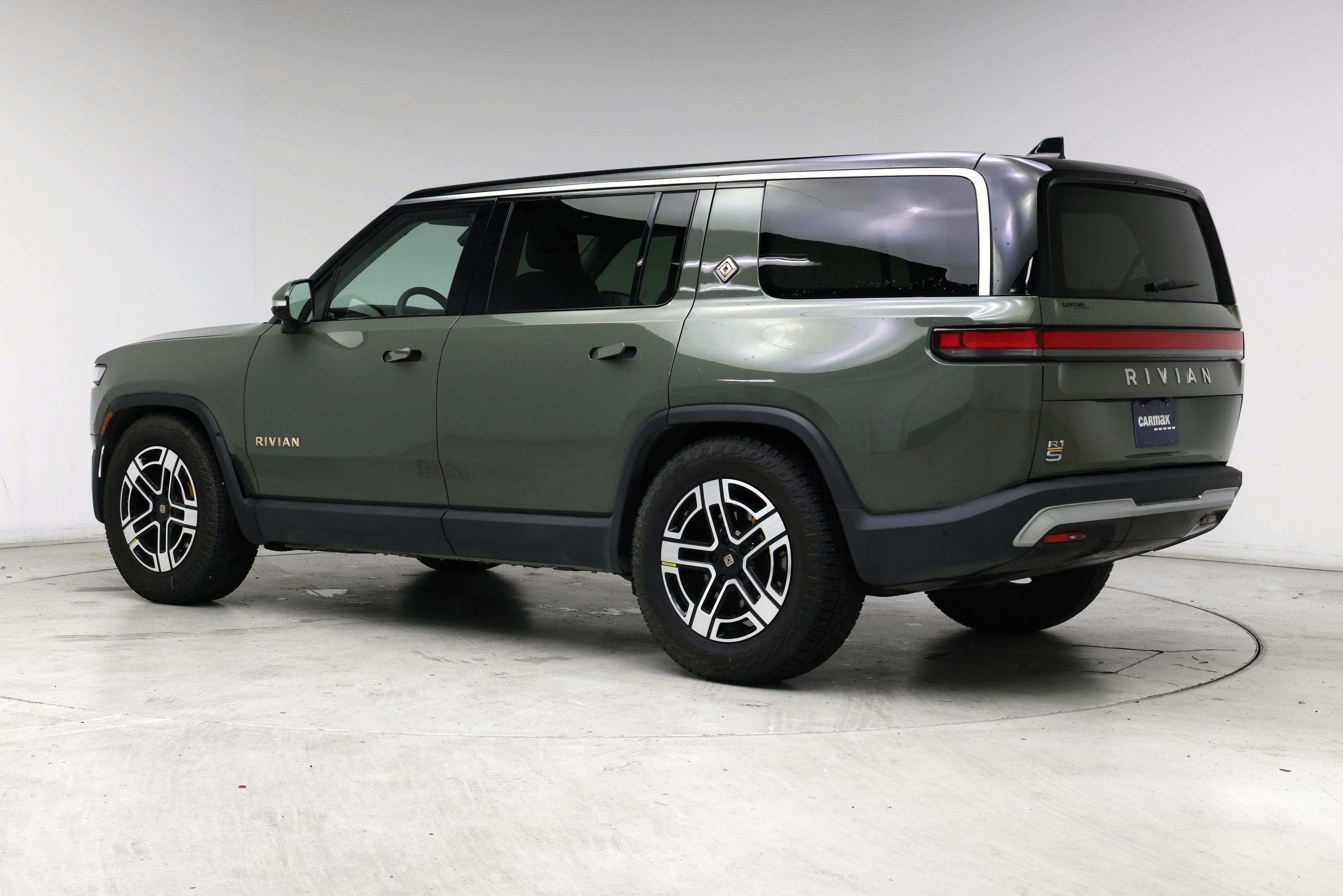 Thumbnail: 2023 Rivian R1S - 2