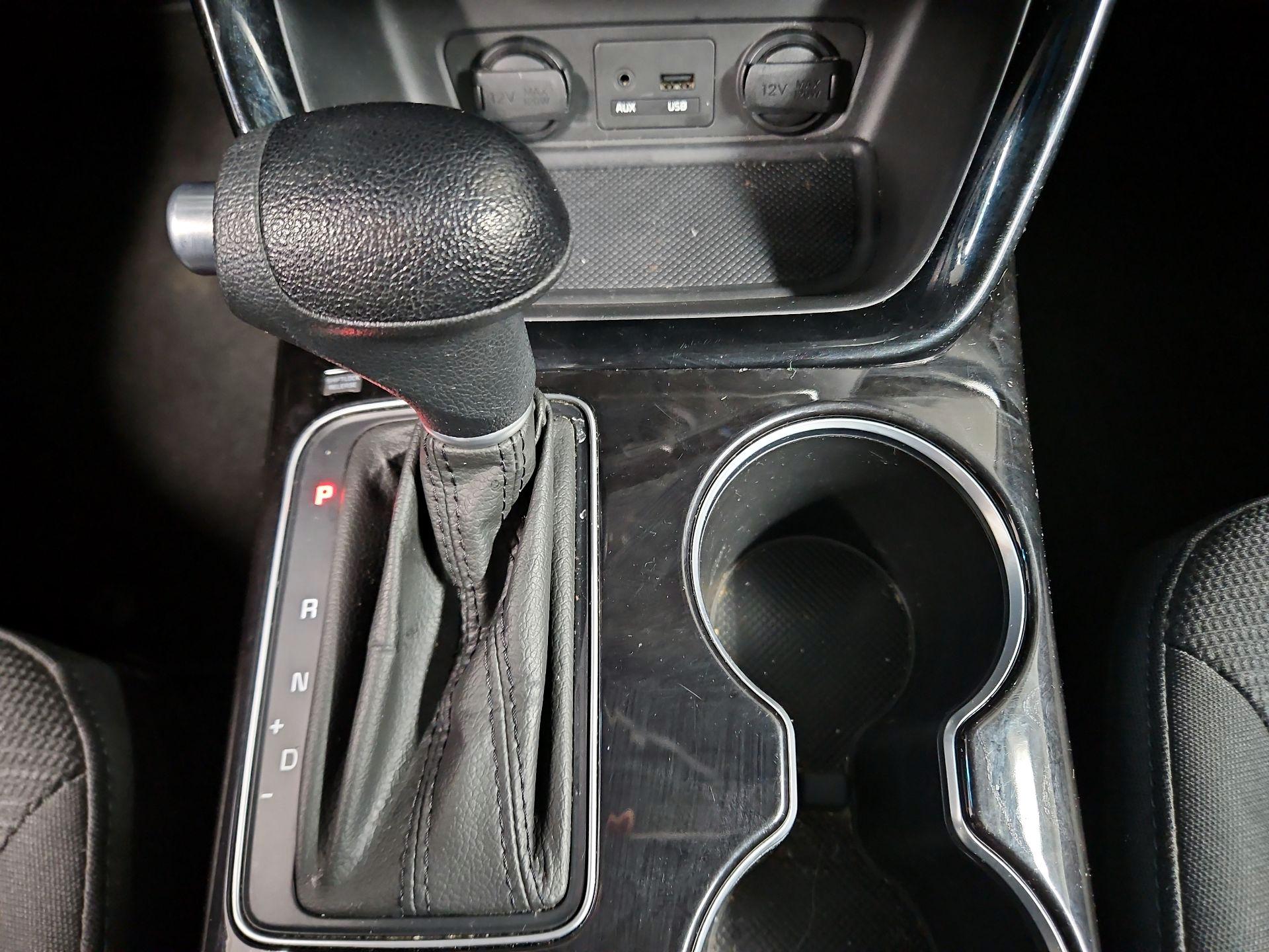 Thumbnail: 2014 Kia Sorento - 16