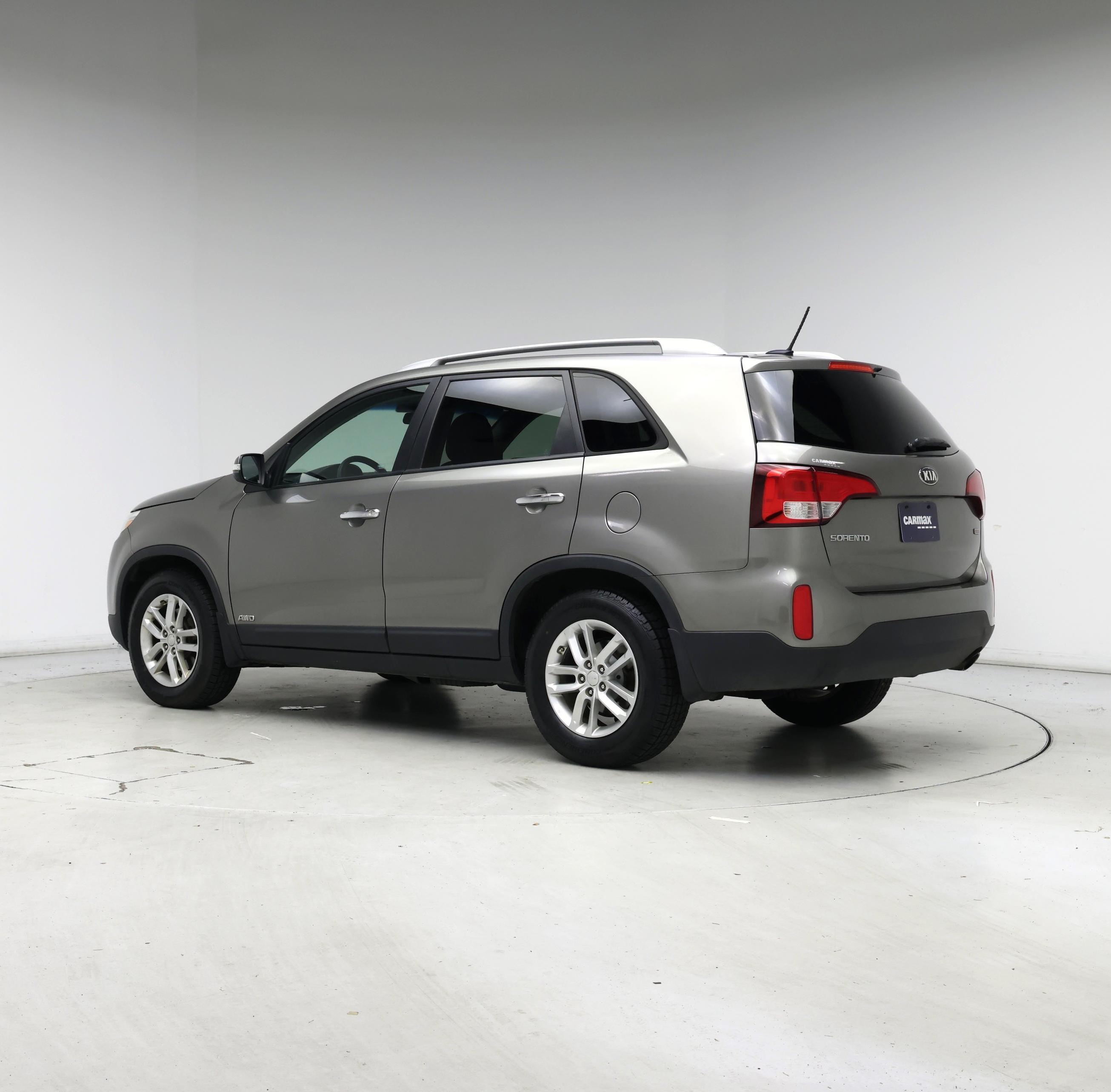 Thumbnail: 2014 Kia Sorento - 2