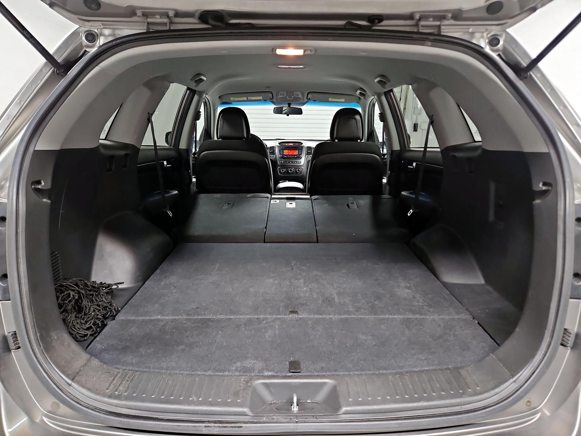 Thumbnail: 2014 Kia Sorento - 20