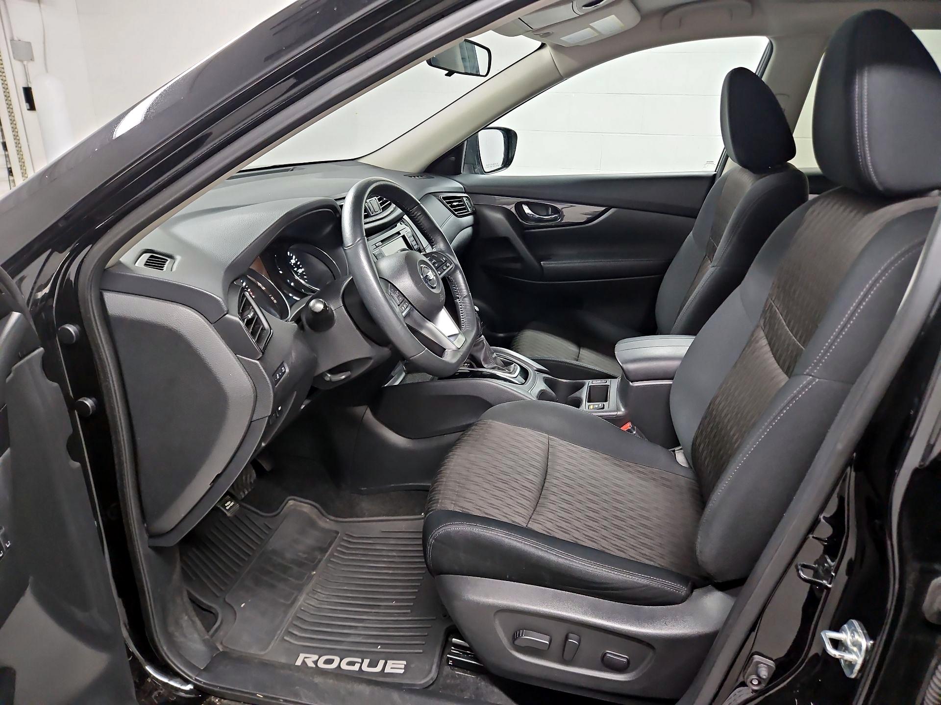 Thumbnail: 2018 Nissan Rogue - 11