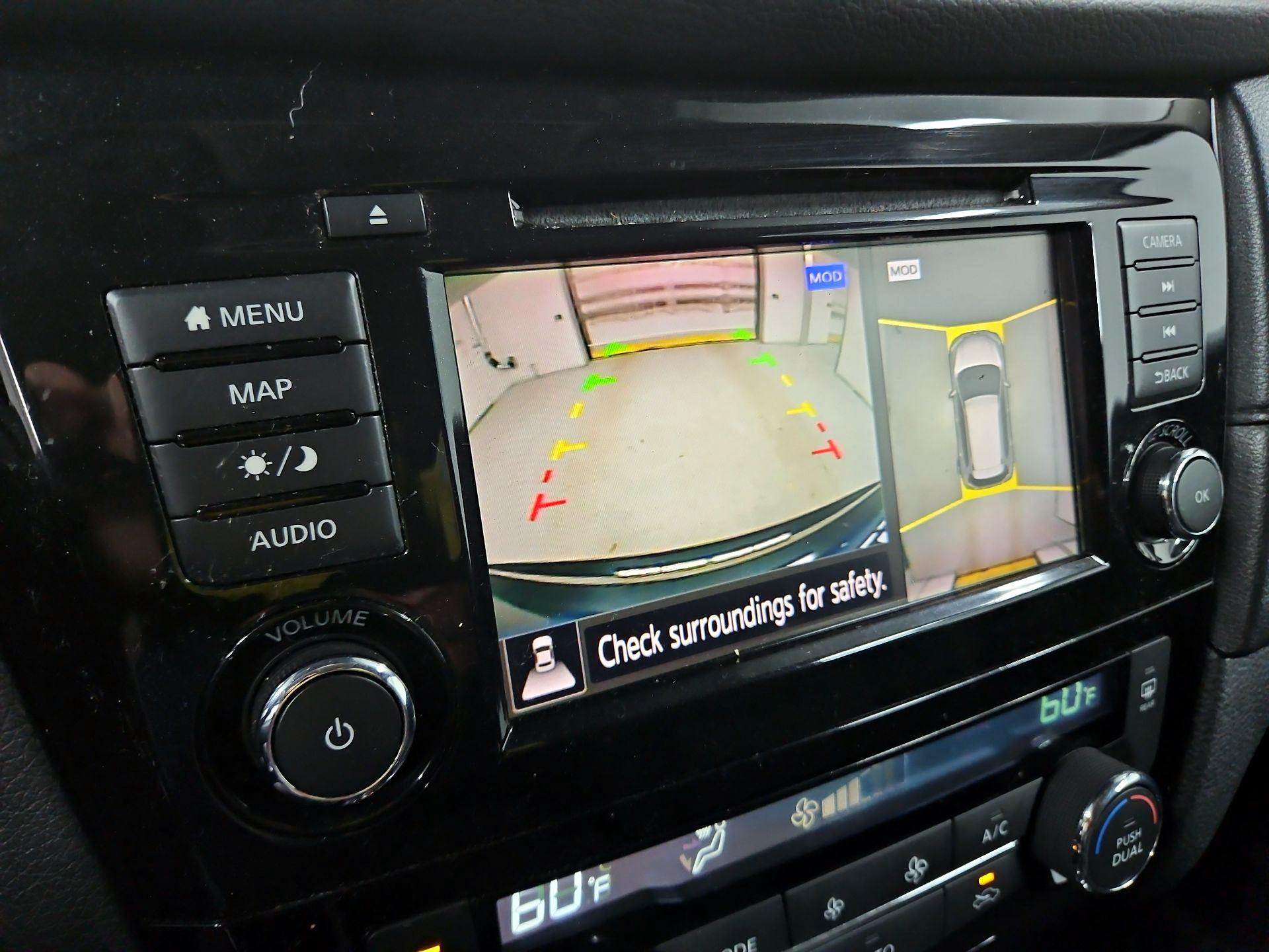 Thumbnail: 2018 Nissan Rogue - 15