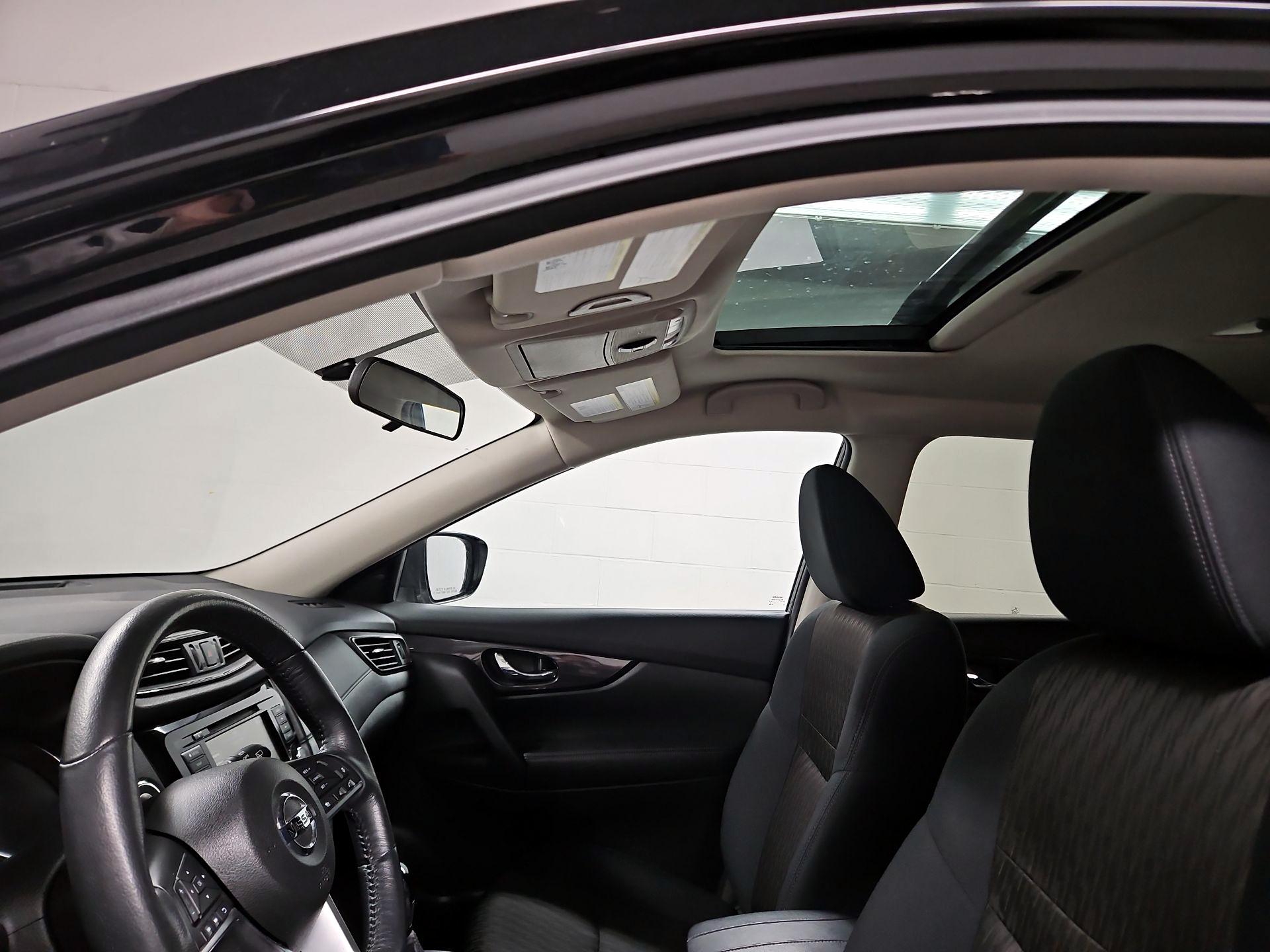 Thumbnail: 2018 Nissan Rogue - 20