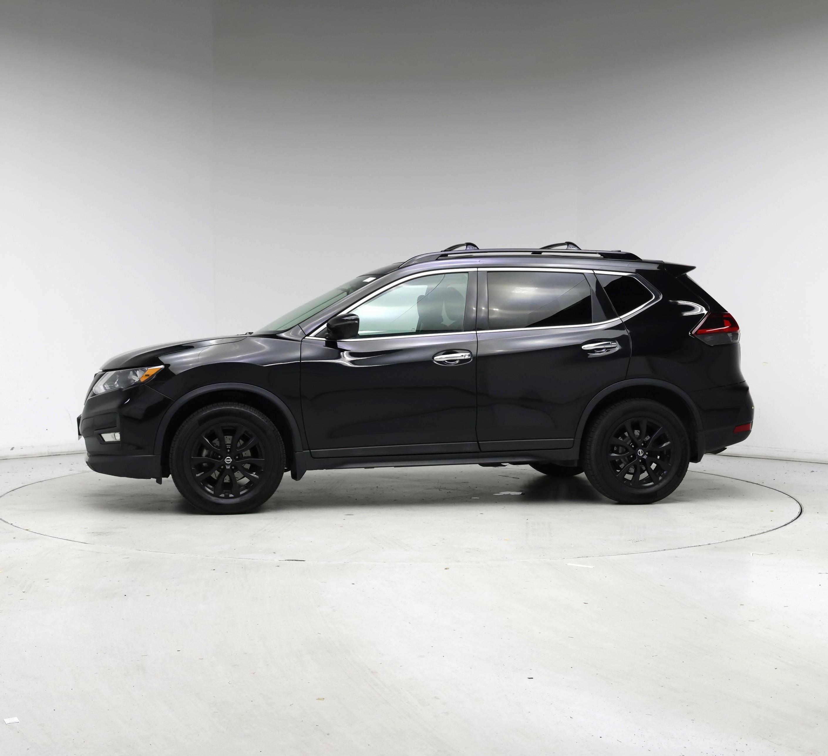 Thumbnail: 2018 Nissan Rogue - 3