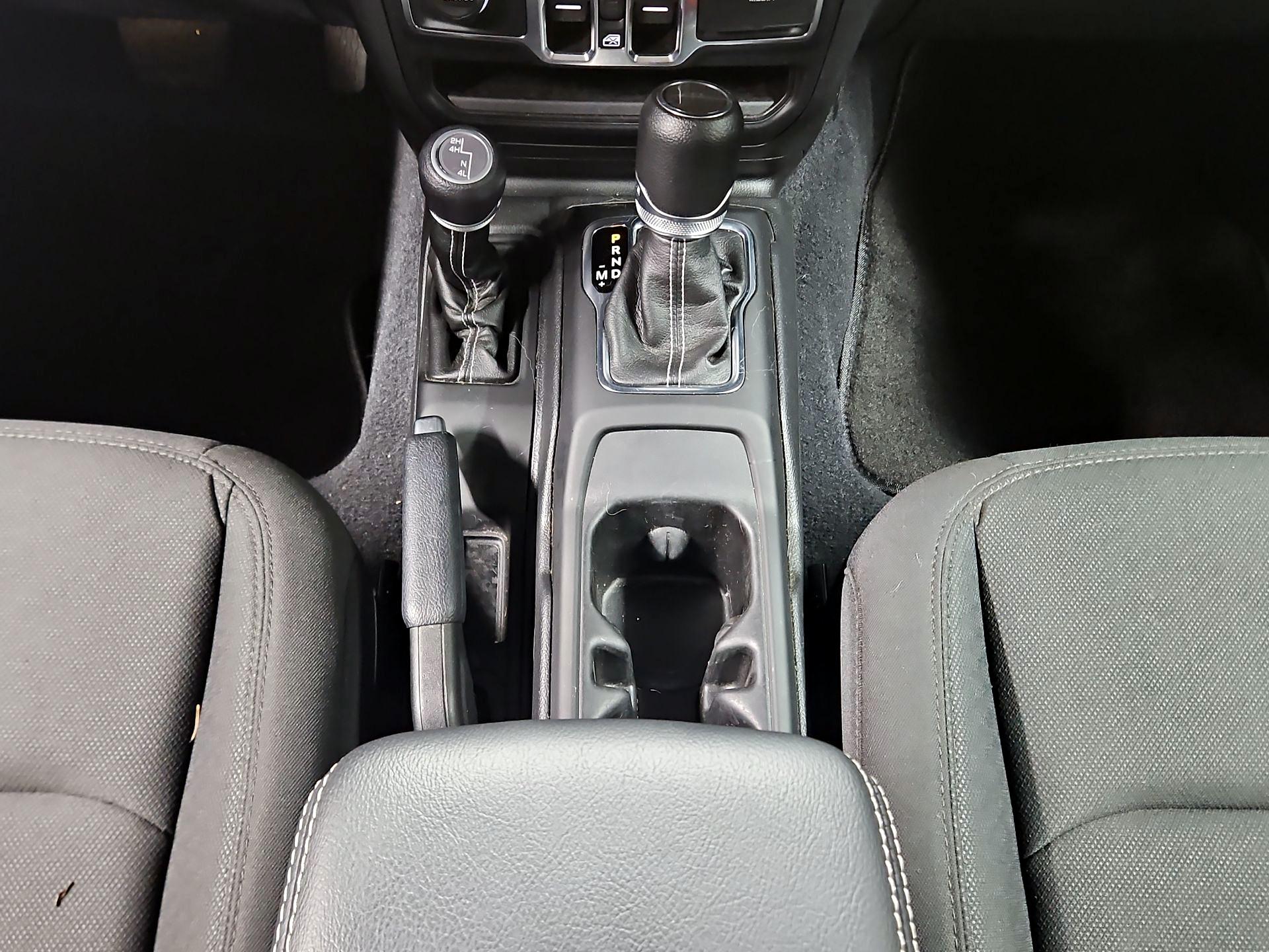 Thumbnail: 2022 Jeep Gladiator - 18