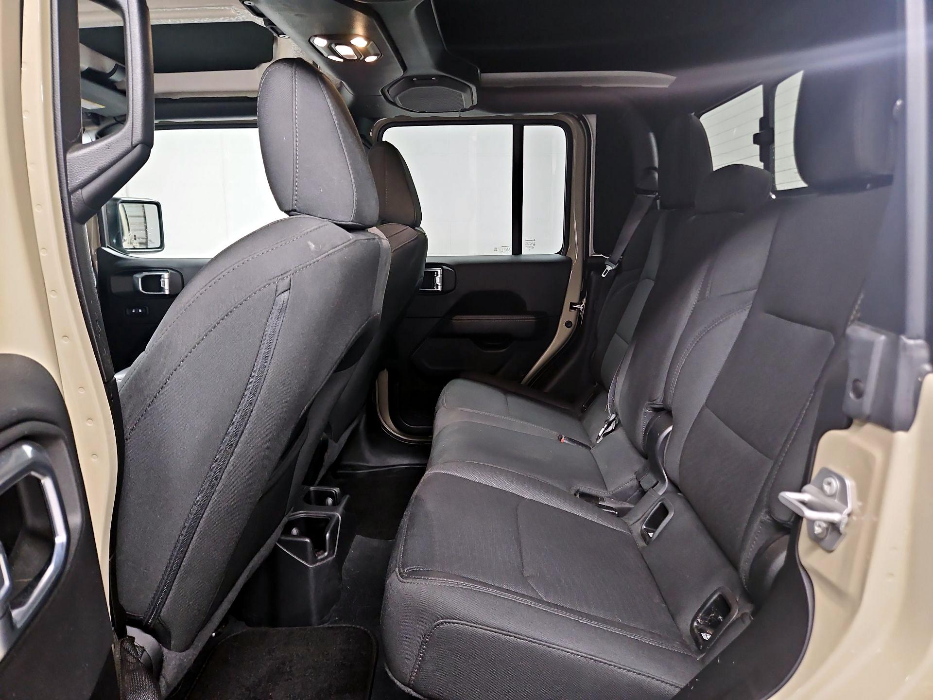 Thumbnail: 2022 Jeep Gladiator - 20