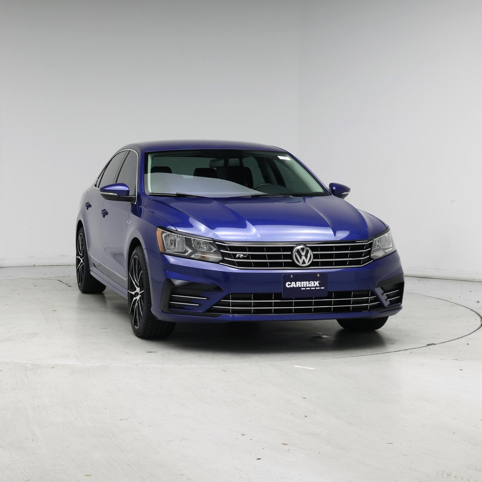 Thumbnail: 2017 Volkswagen Passat - 5