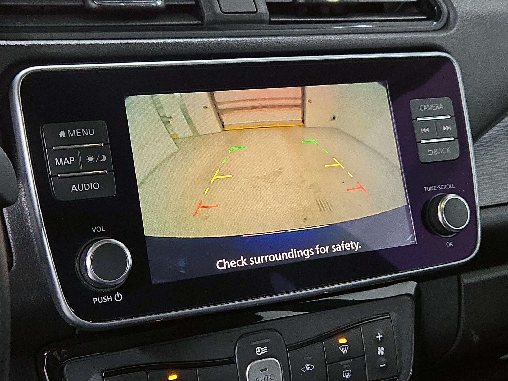 Thumbnail: 2020 Nissan Leaf - 15