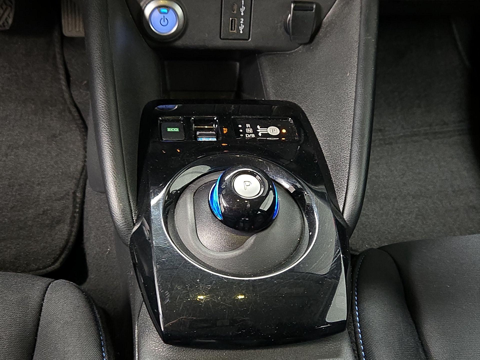 Thumbnail: 2020 Nissan Leaf - 18