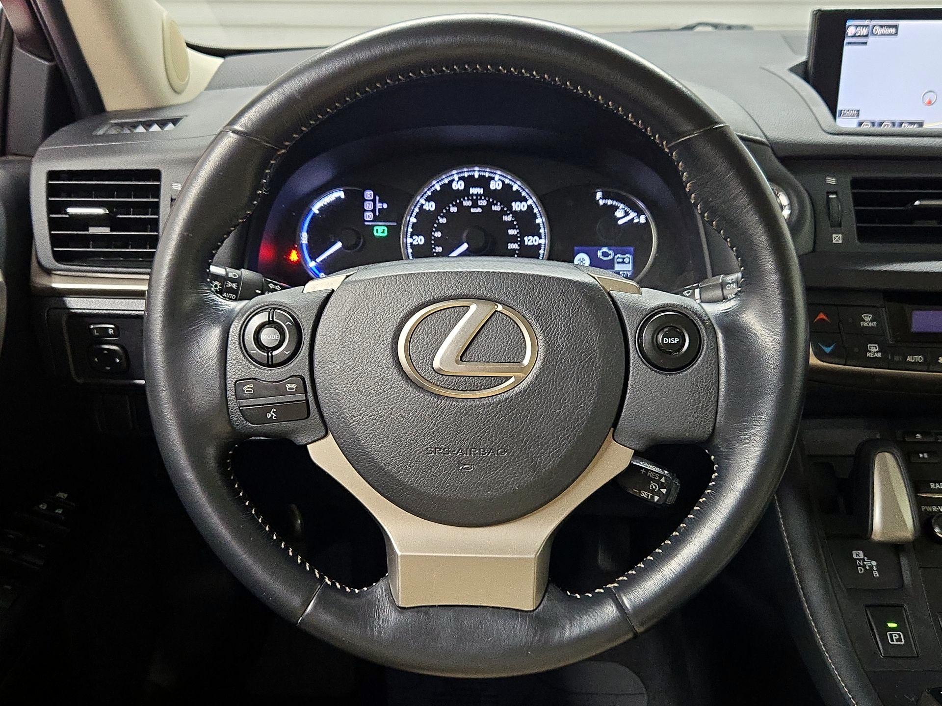 Thumbnail: 2015 Lexus CT - 10