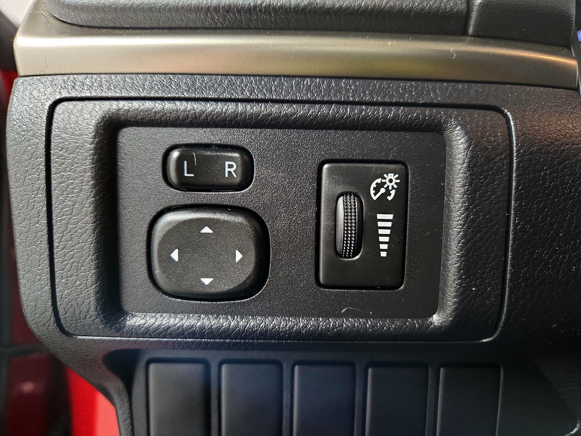 Thumbnail: 2015 Lexus CT - 13