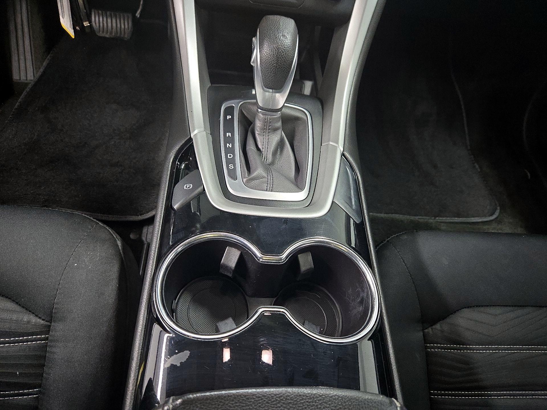 Thumbnail: 2016 Ford Fusion - 17