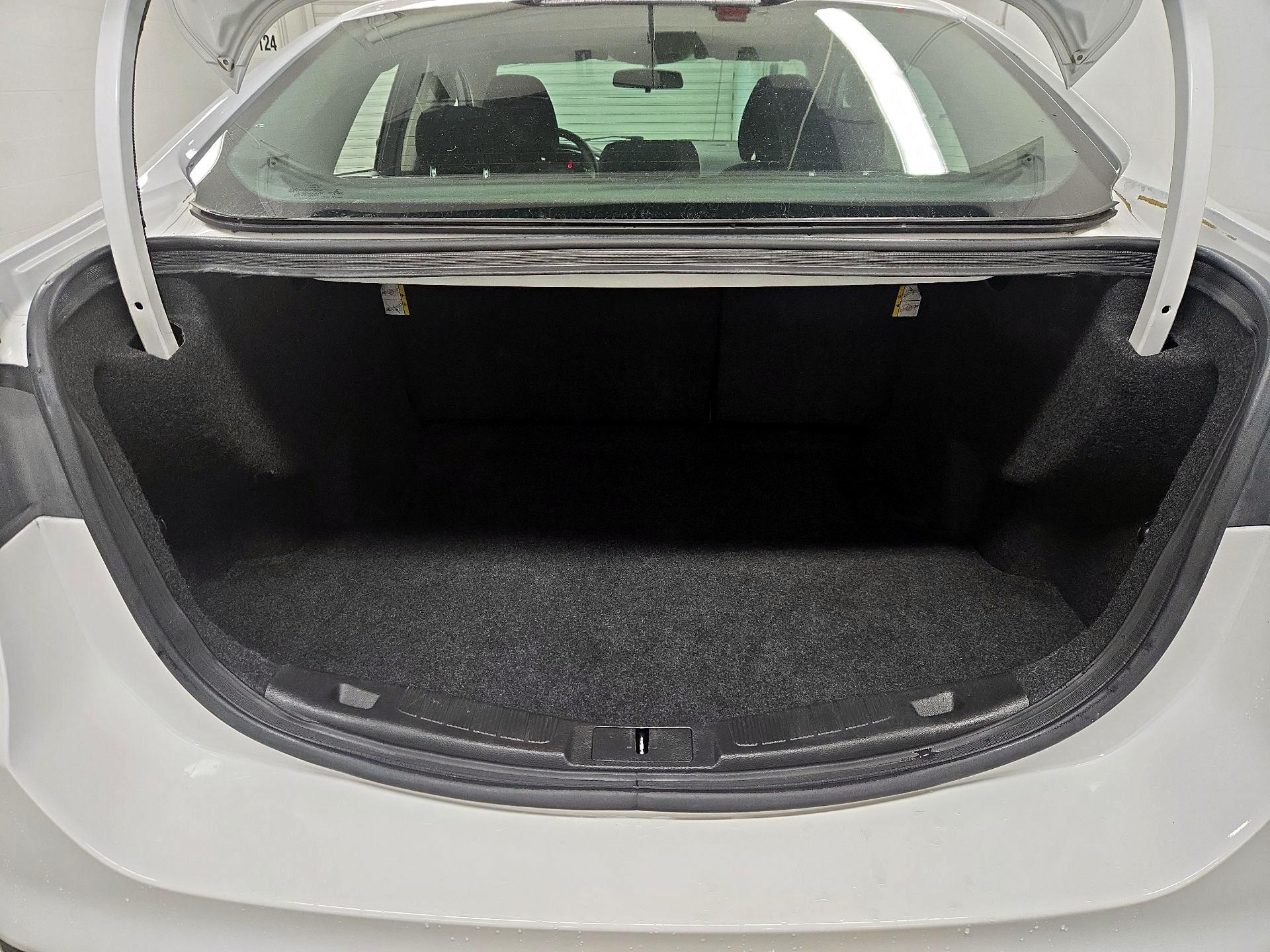 Thumbnail: 2016 Ford Fusion - 20