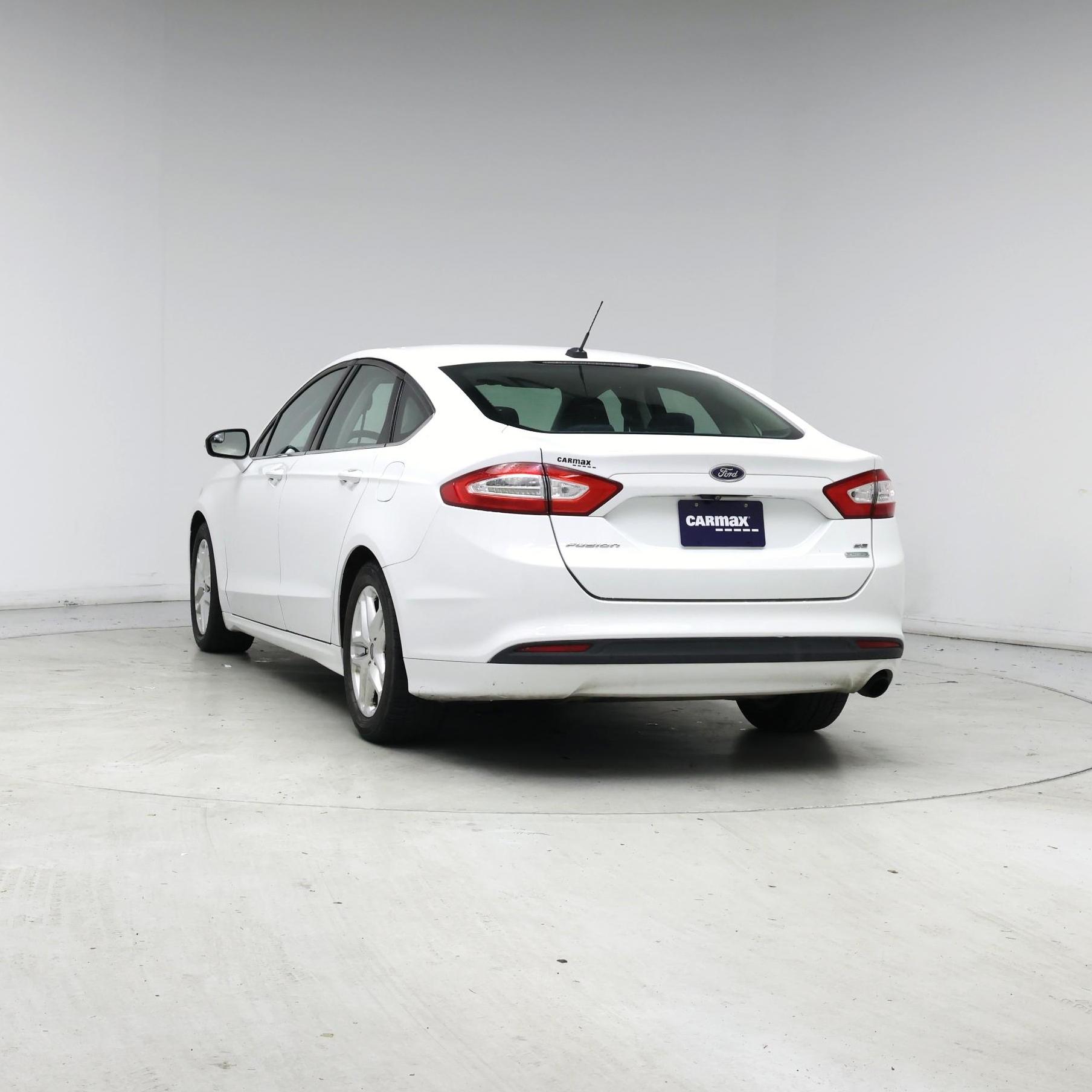 Thumbnail: 2016 Ford Fusion - 6