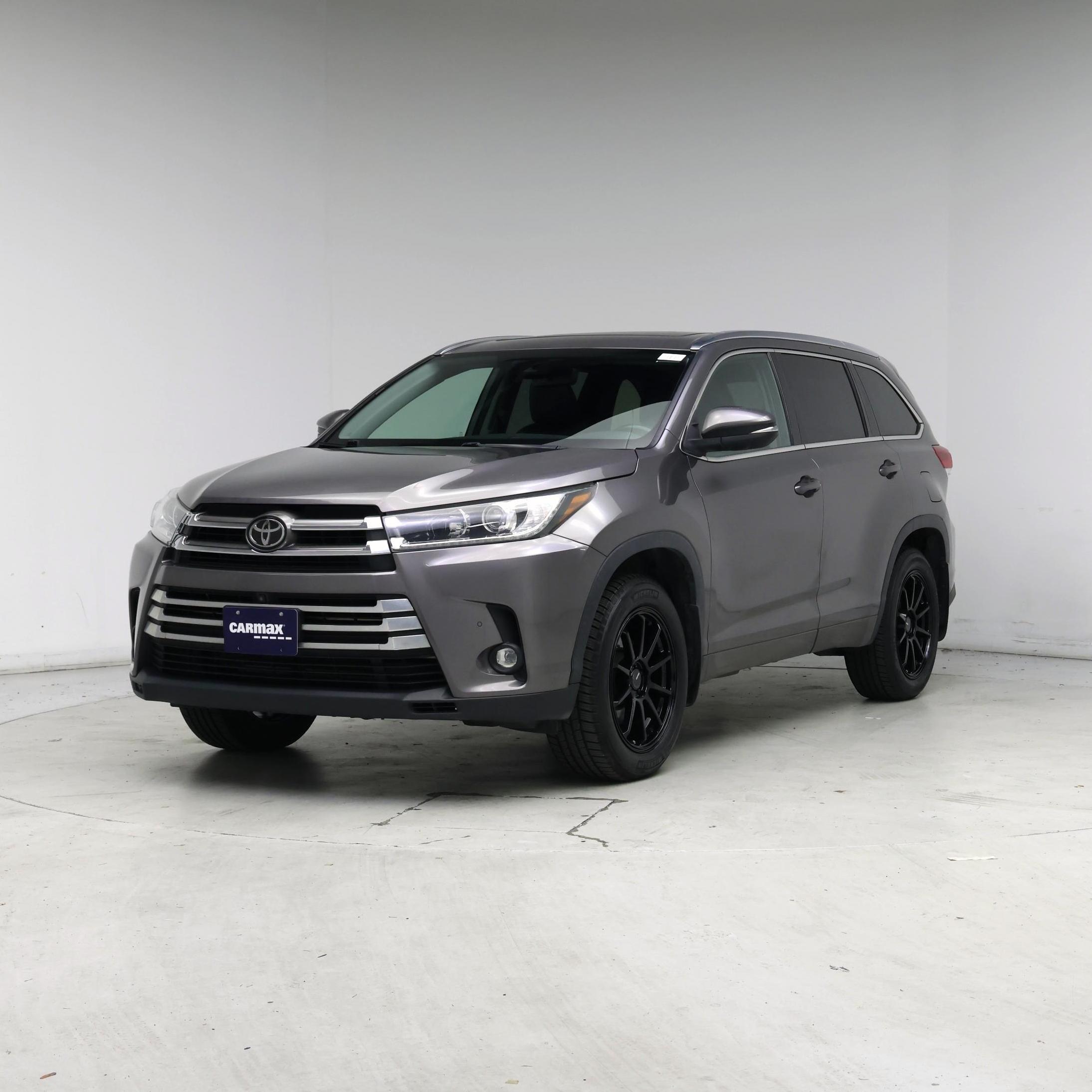 Thumbnail: 2019 Toyota Highlander - 4