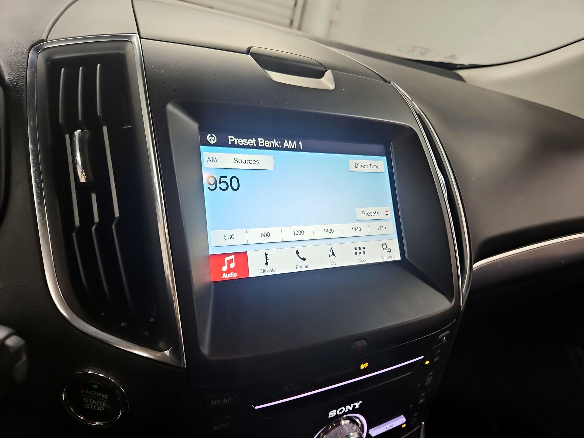 Thumbnail: 2018 Ford Edge - 15