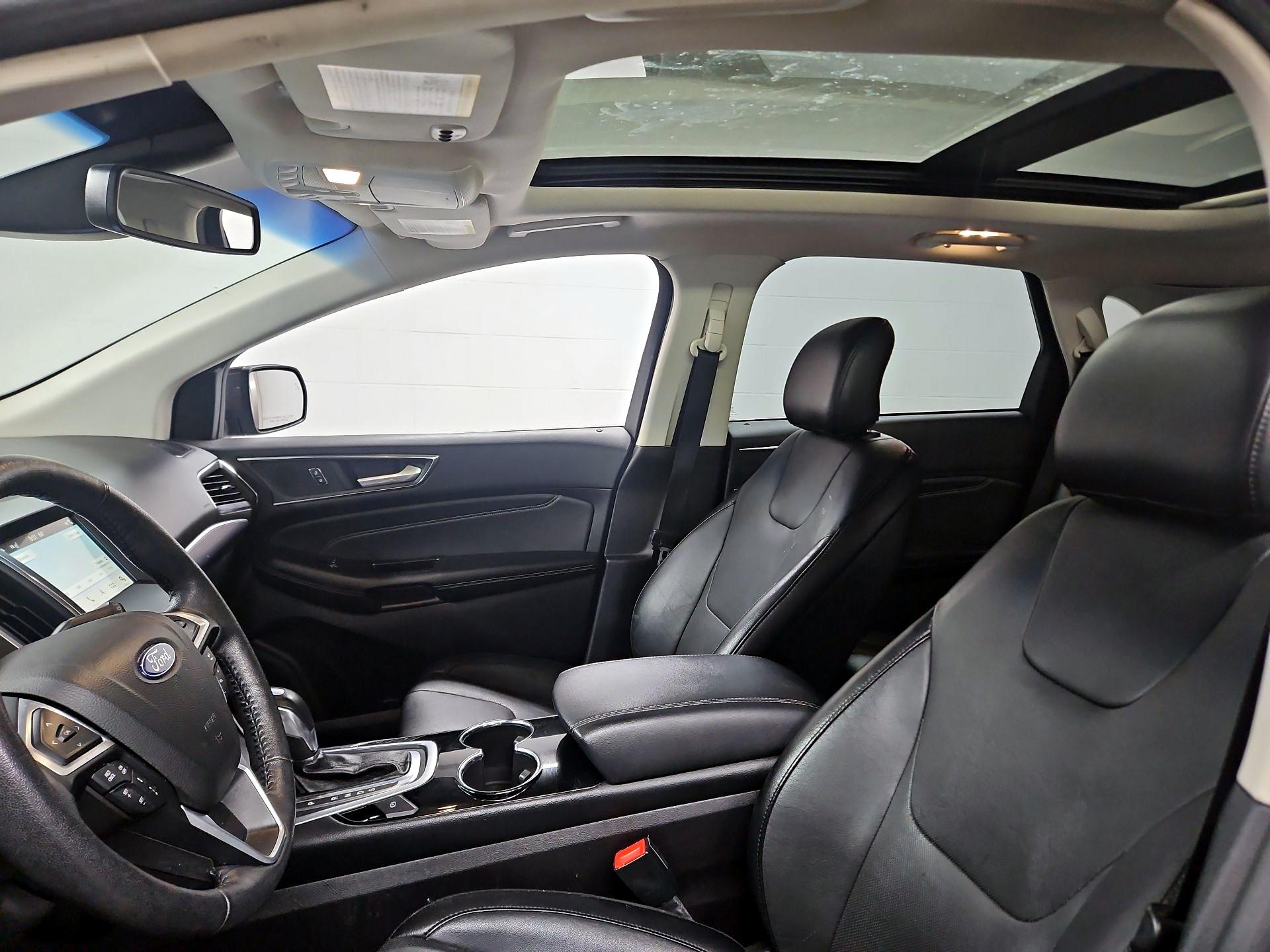 Thumbnail: 2018 Ford Edge - 19