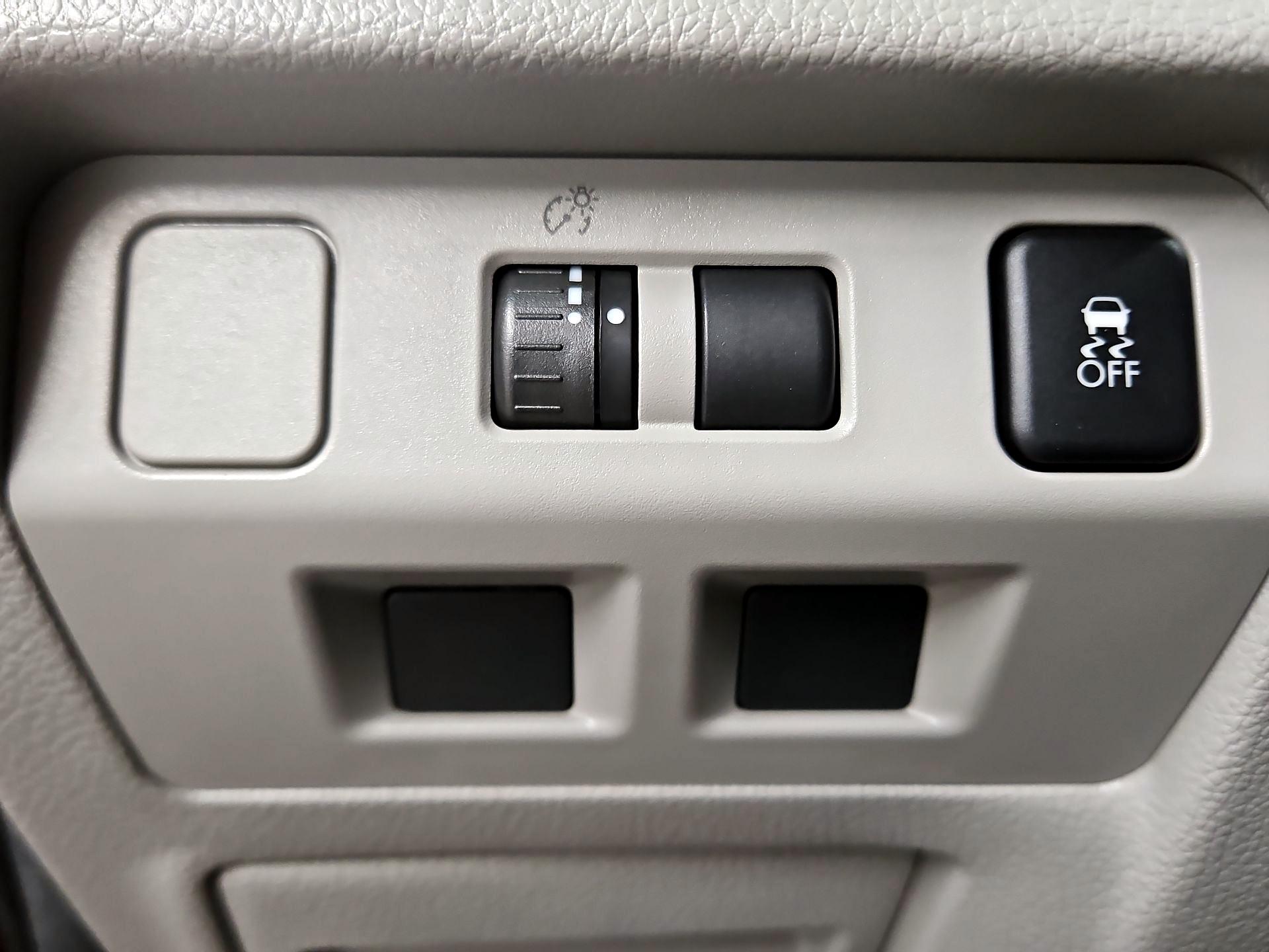 Thumbnail: 2015 Subaru Forester - 13