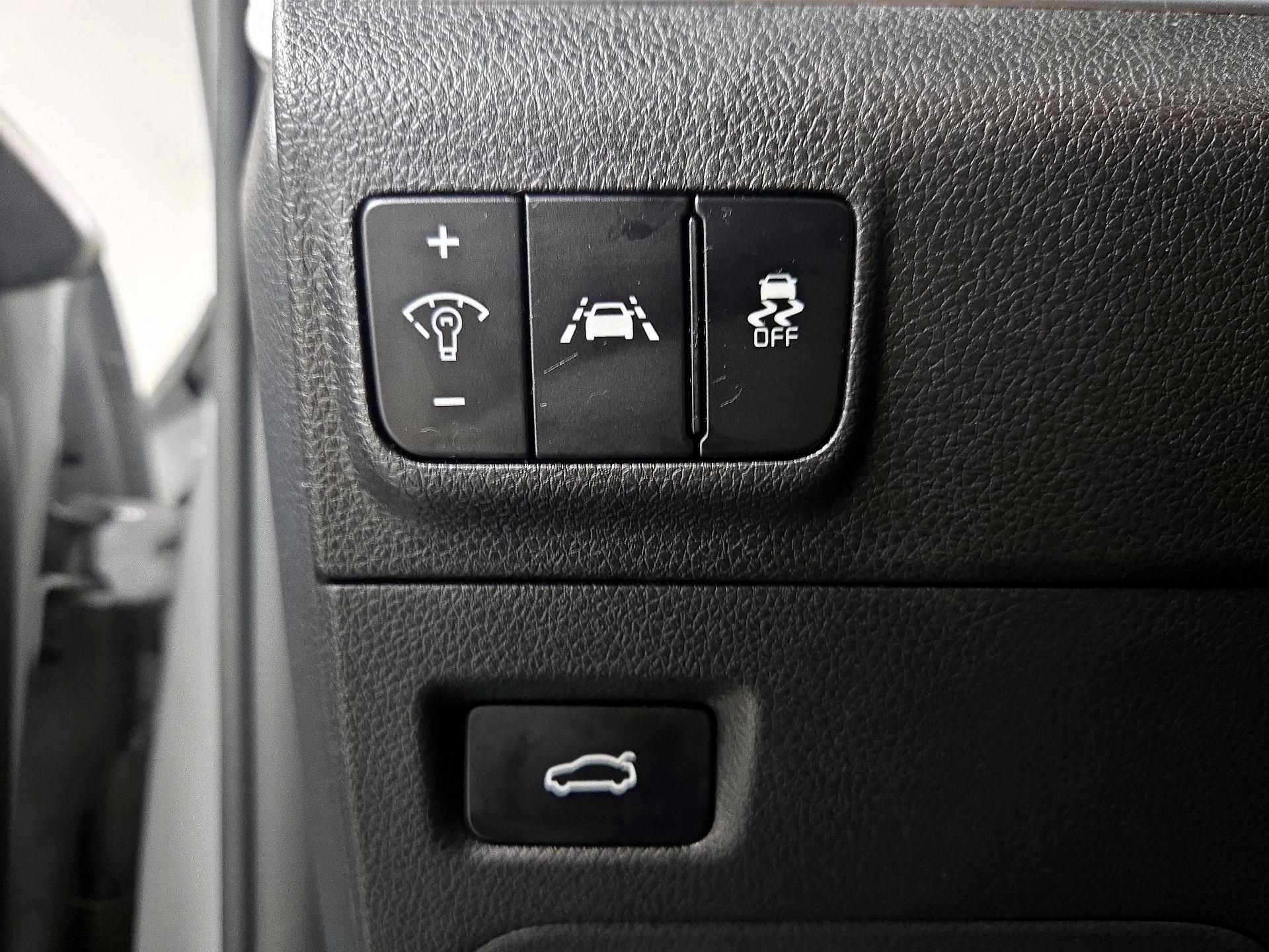 Thumbnail: 2021 Kia K5 - 13