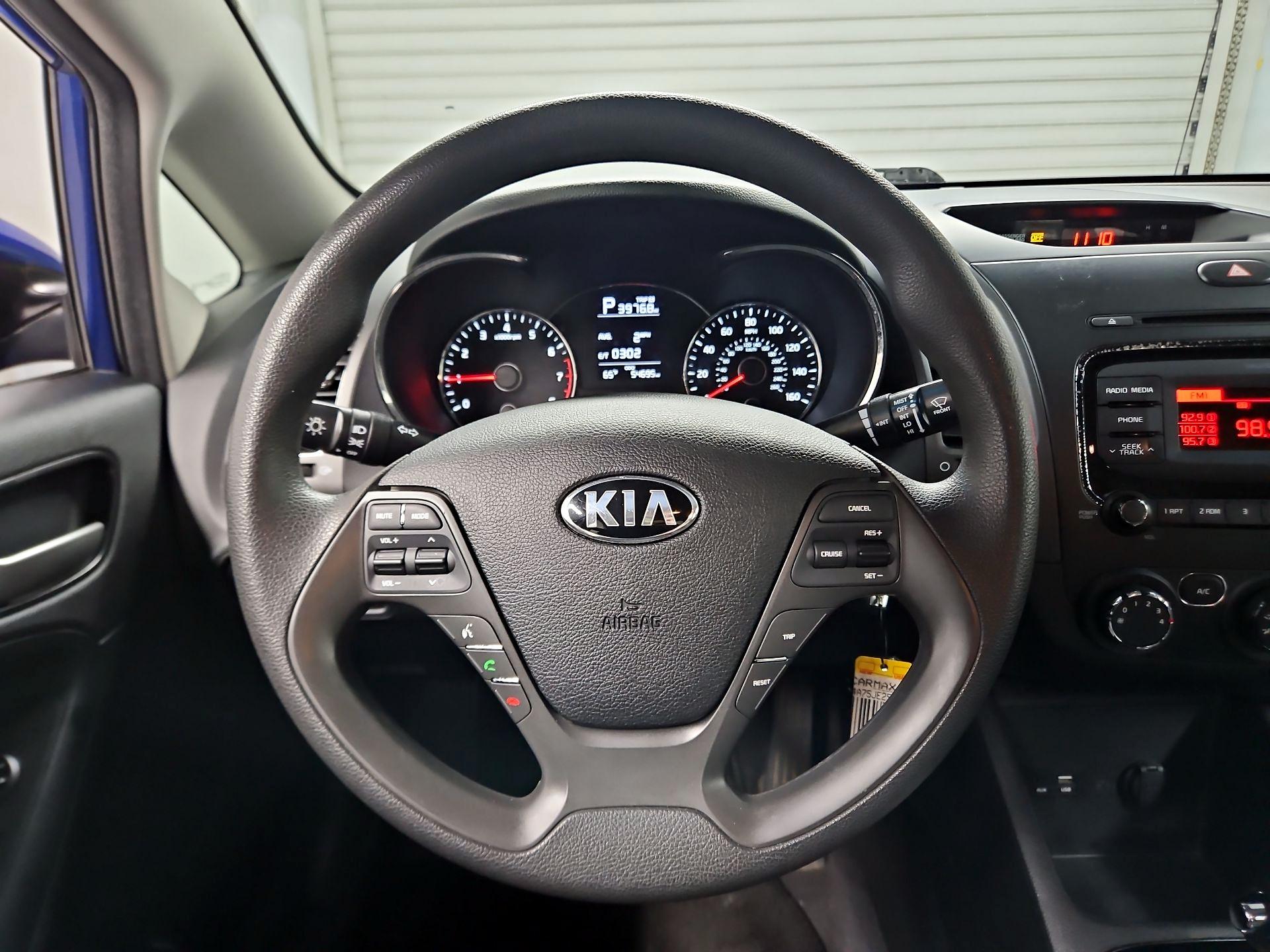 Thumbnail: 2018 Kia Forte - 10