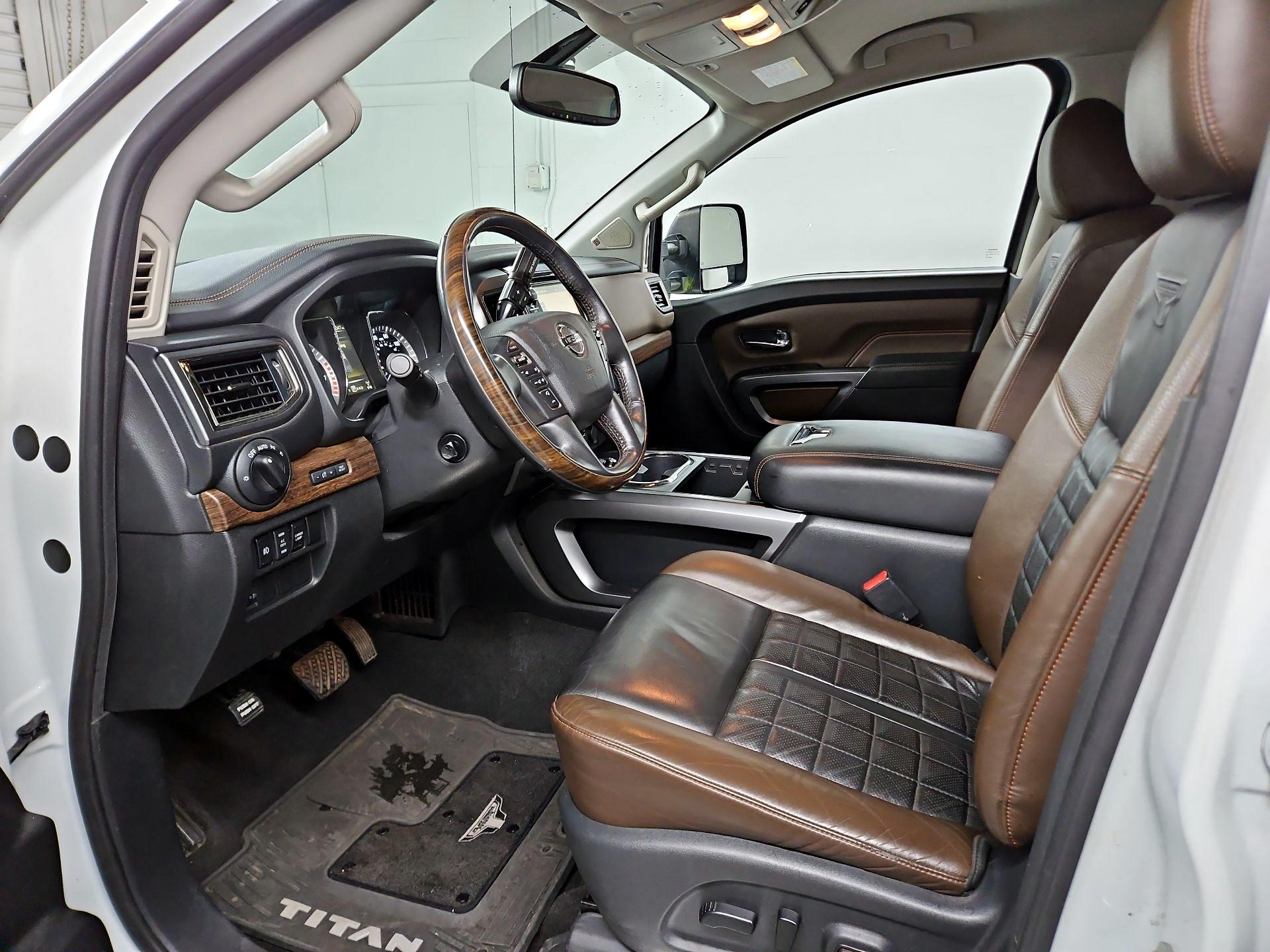 Thumbnail: 2018 Nissan Titan - 11