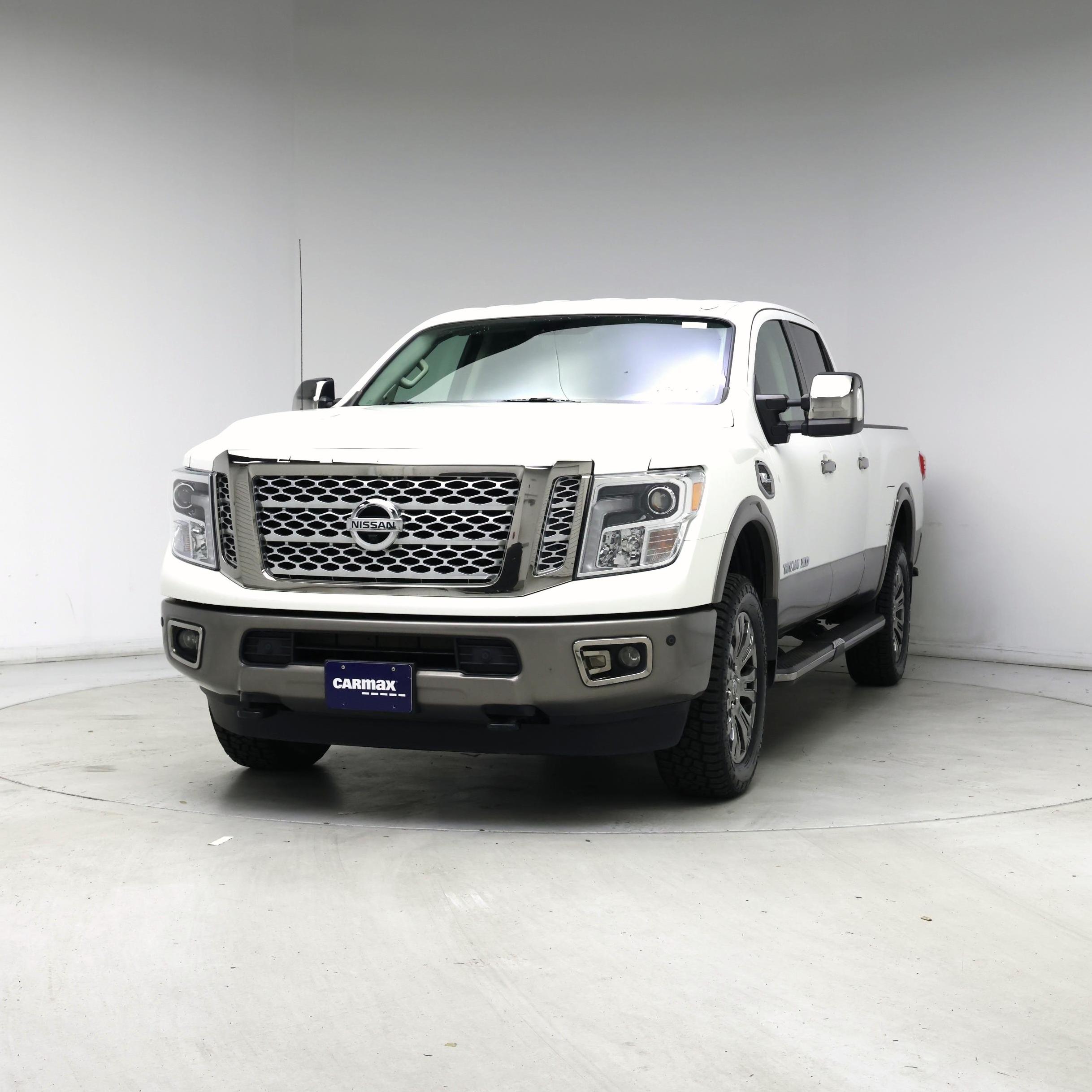 Thumbnail: 2018 Nissan Titan - 4