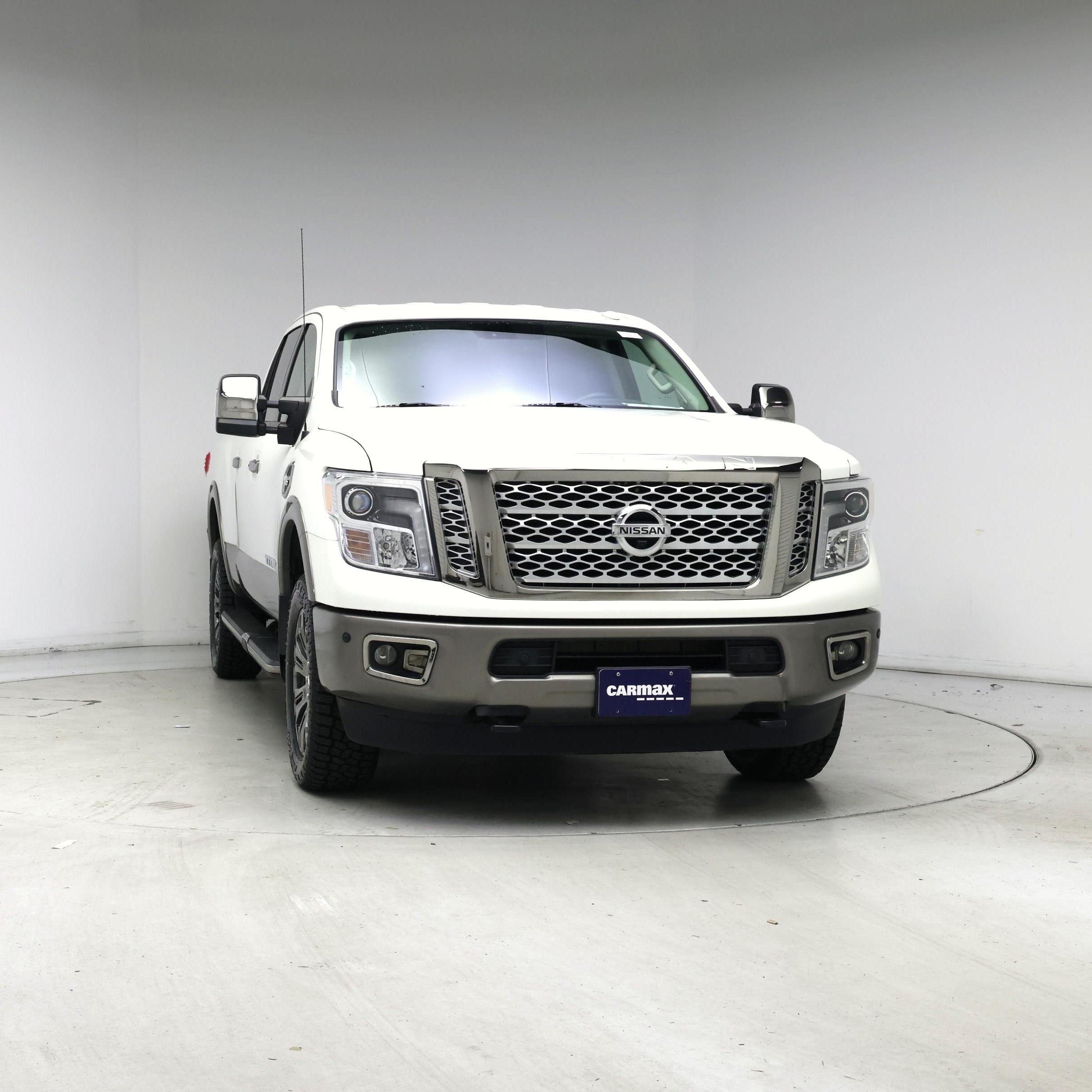 Thumbnail: 2018 Nissan Titan - 5