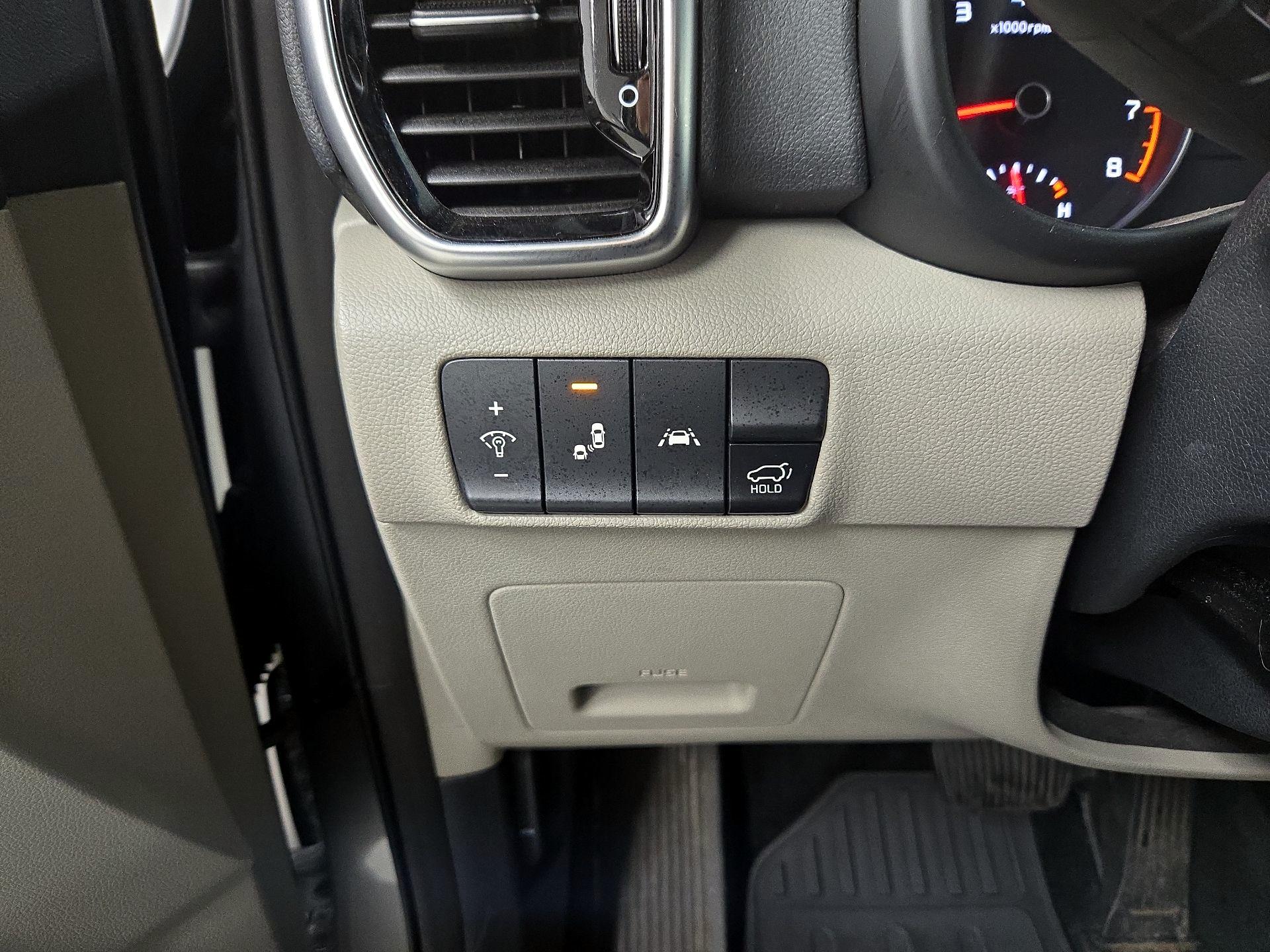 Thumbnail: 2020 Kia Sportage - 13