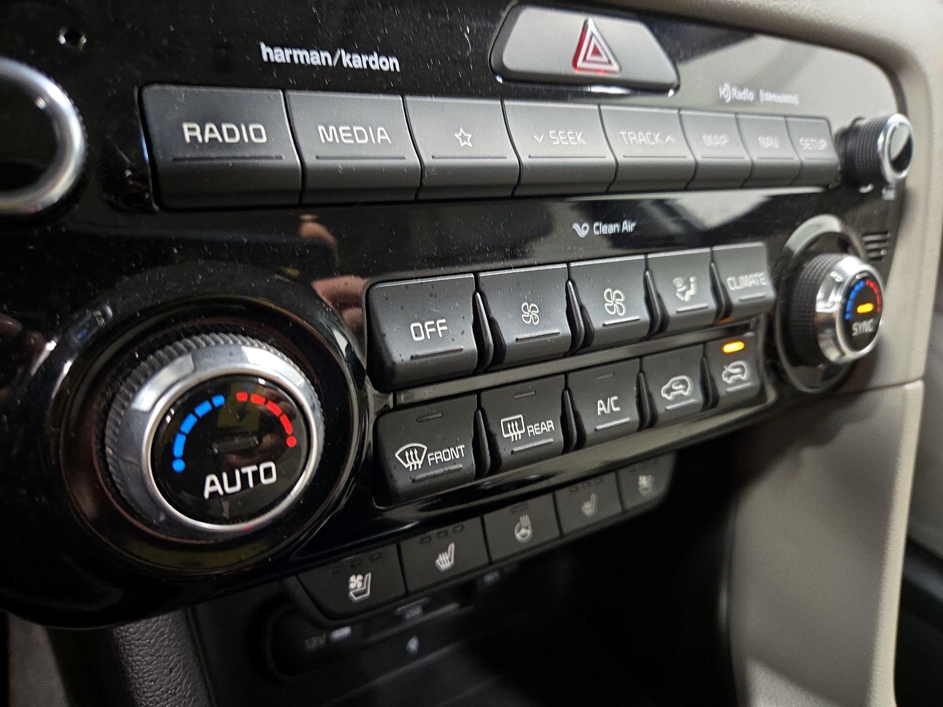 Thumbnail: 2020 Kia Sportage - 17